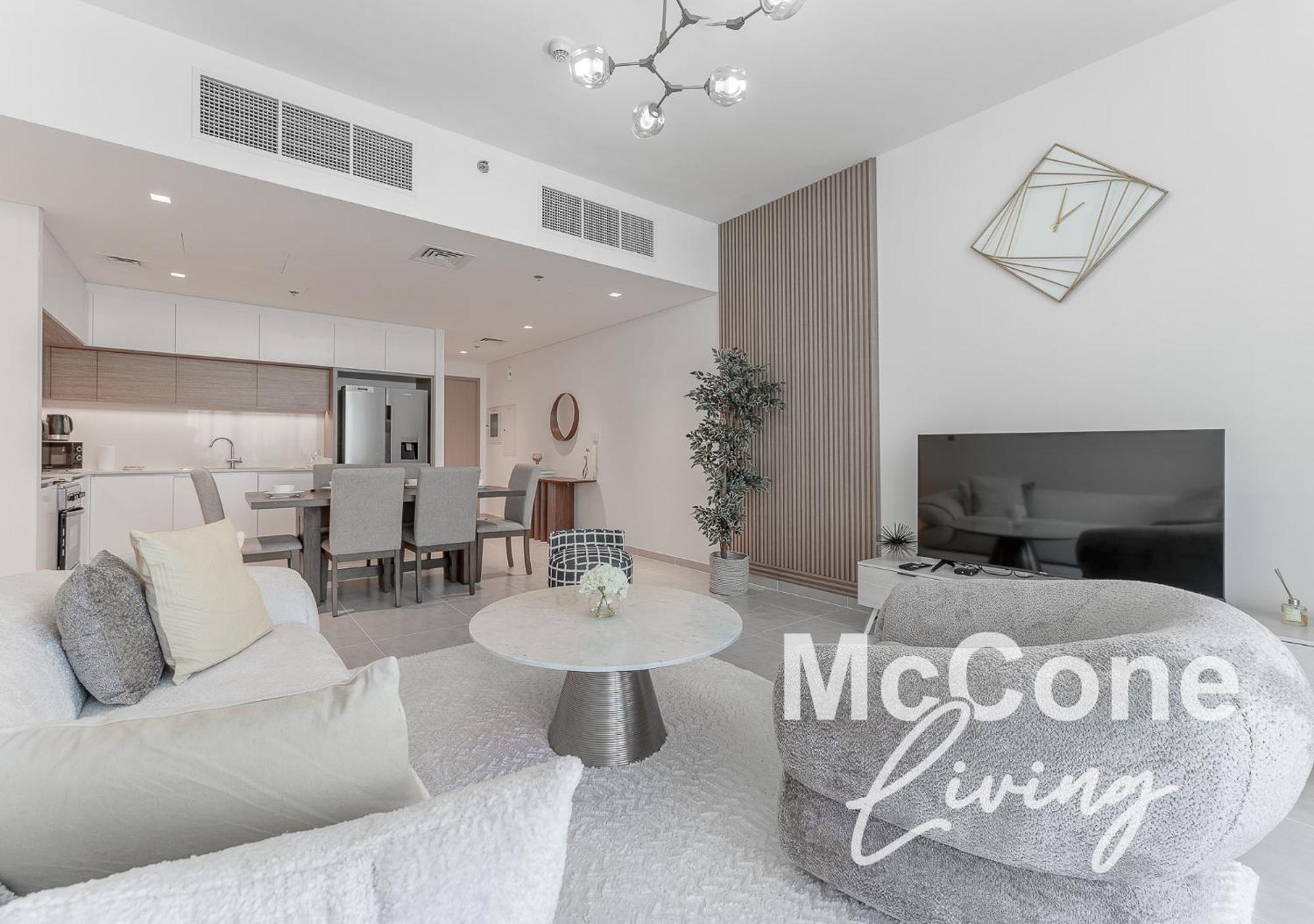 Bright 2br With Pool & Creek Views * Dubai
