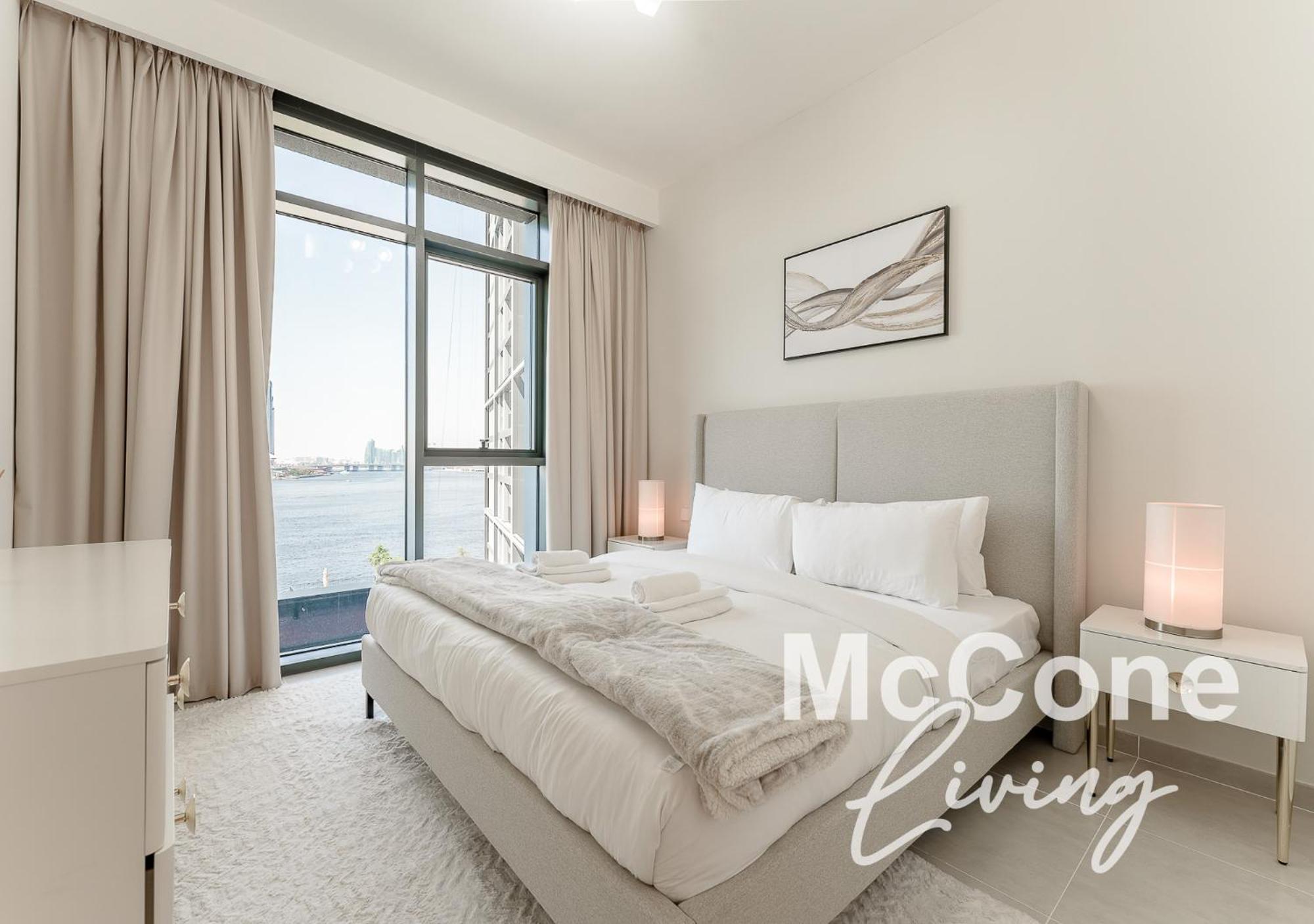 Bright 2br With Pool & Creek Views *