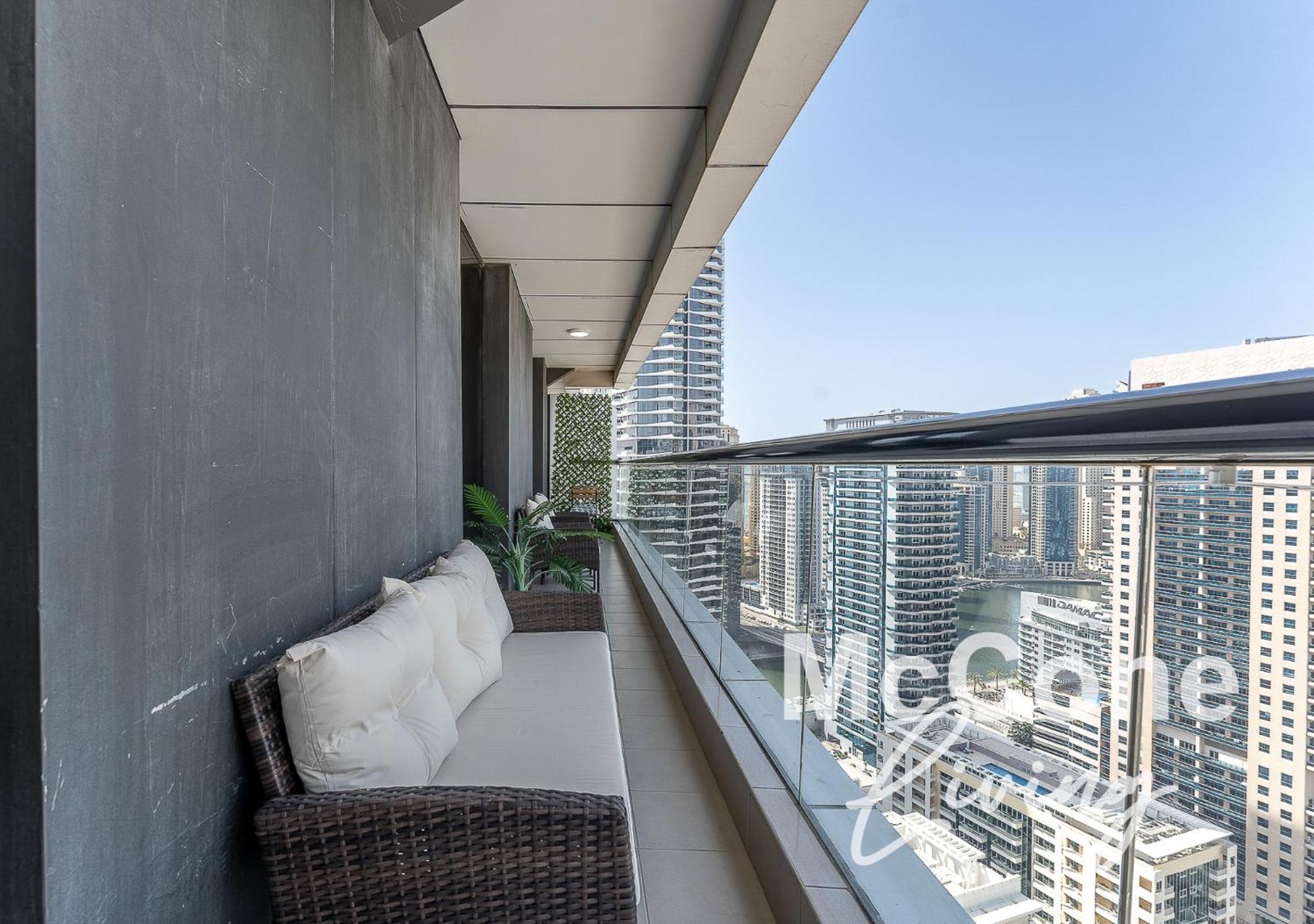 2br With Stunning Marina Skyline * Dubai