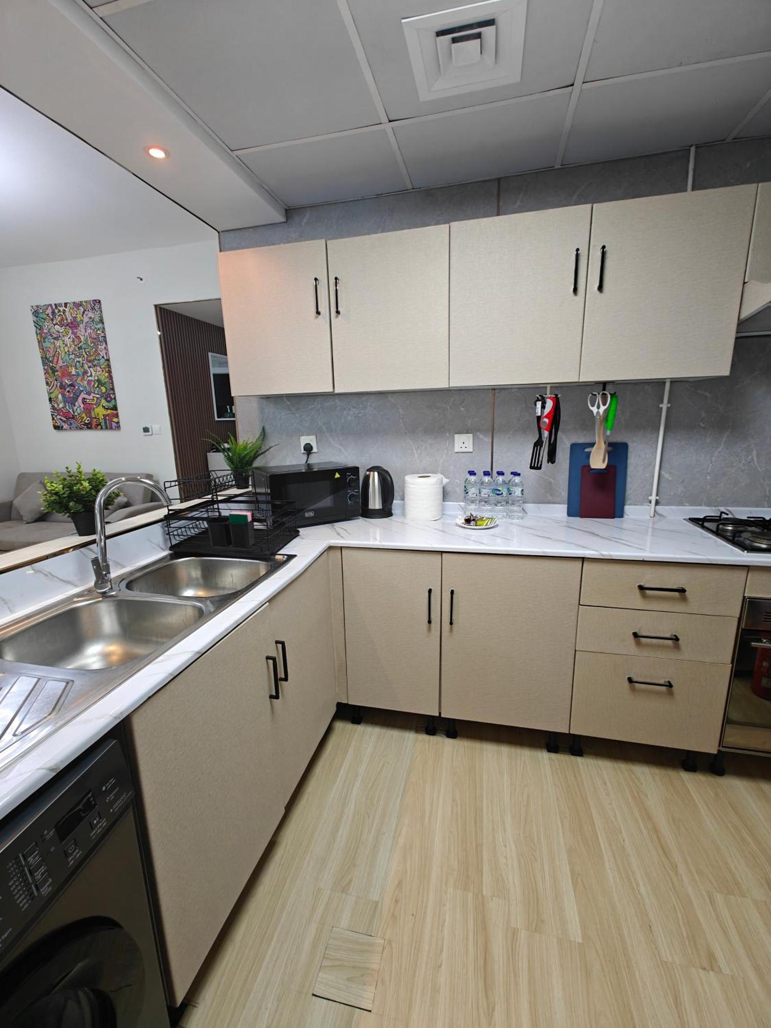 Marina View Spacious 2 Bhk Dubai