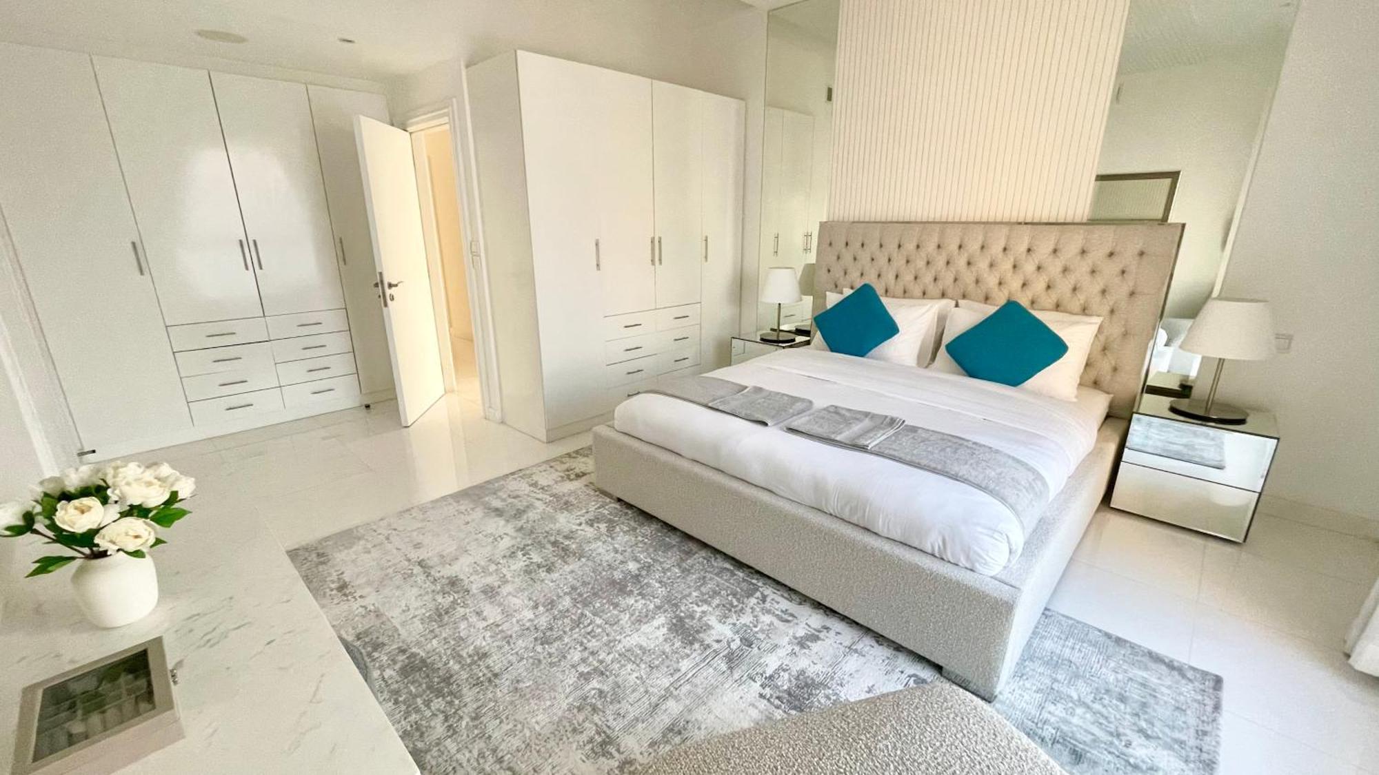 Apartment Jbr Beachfront Luxe Sea Facing *