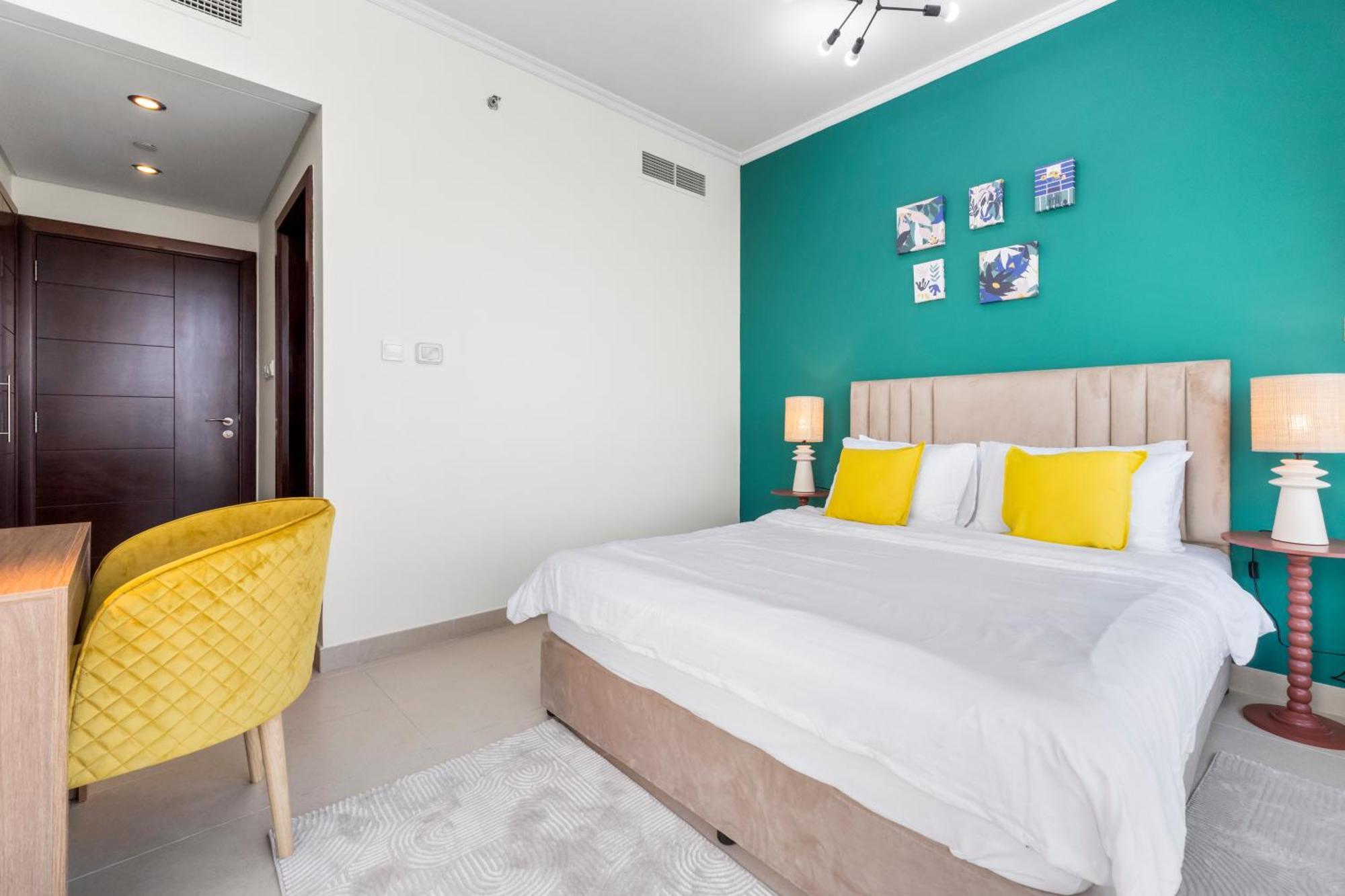 Stylish 1 Bedroom - Burj Khalifa View- 5Mn Walk To Dubai Mall-Apartment In Burj Views Tower Dubai