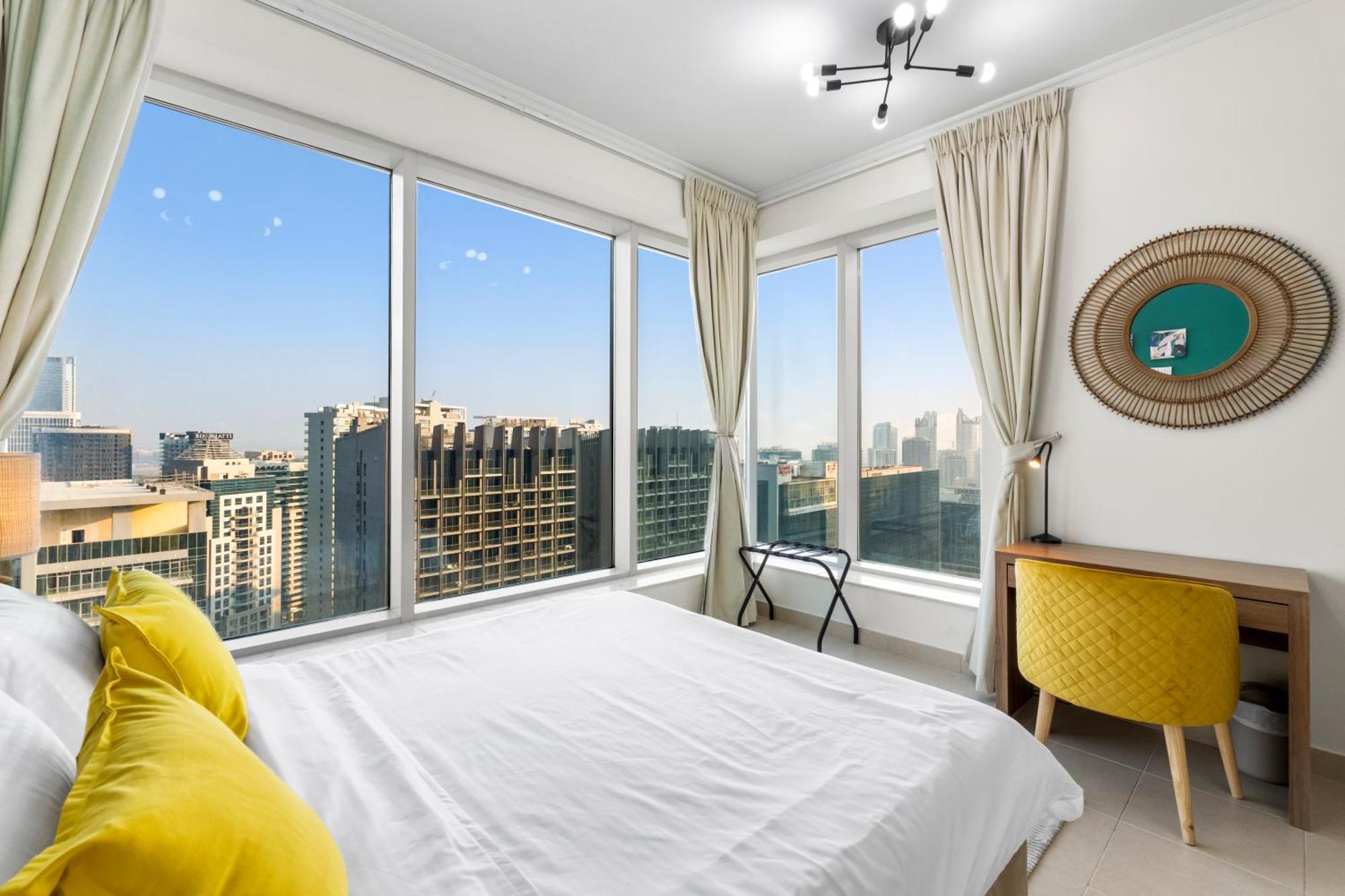 Stylish 1 Bedroom - Burj Khalifa View- 5Mn Walk To Dubai Mall-Apartment In Burj Views Tower Apartment Dubai