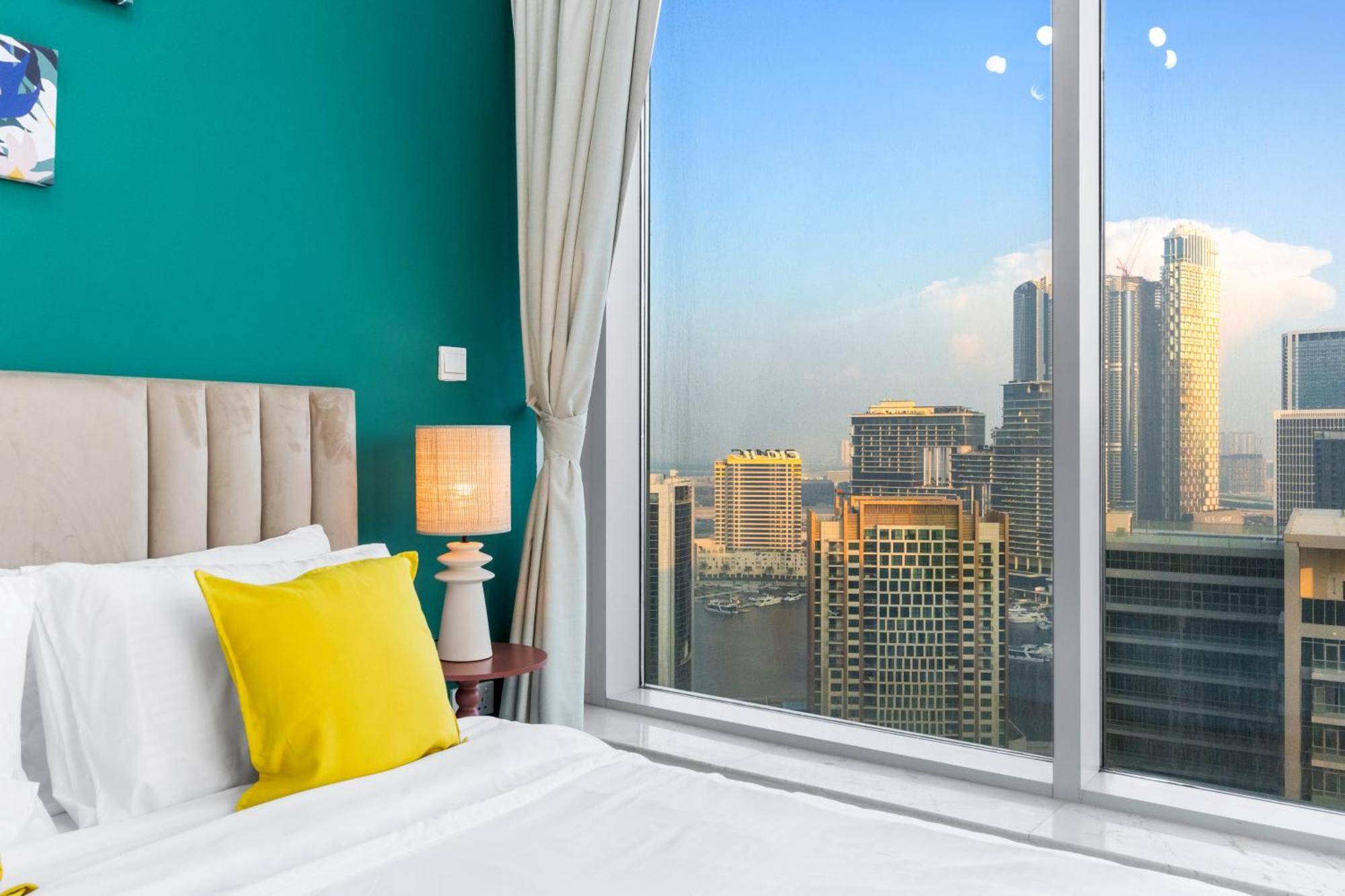Stylish 1 Bedroom - Burj Khalifa View- 5Mn Walk To Dubai Mall-Apartment In Burj Views Tower