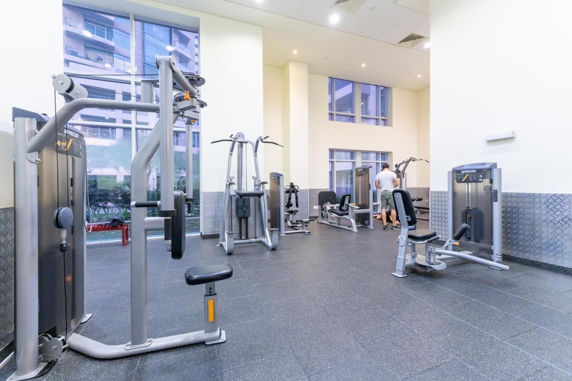 Stylish 1 Bedroom - Burj Khalifa View- 5Mn Walk To Dubai Mall-Apartment In Burj Views Tower *