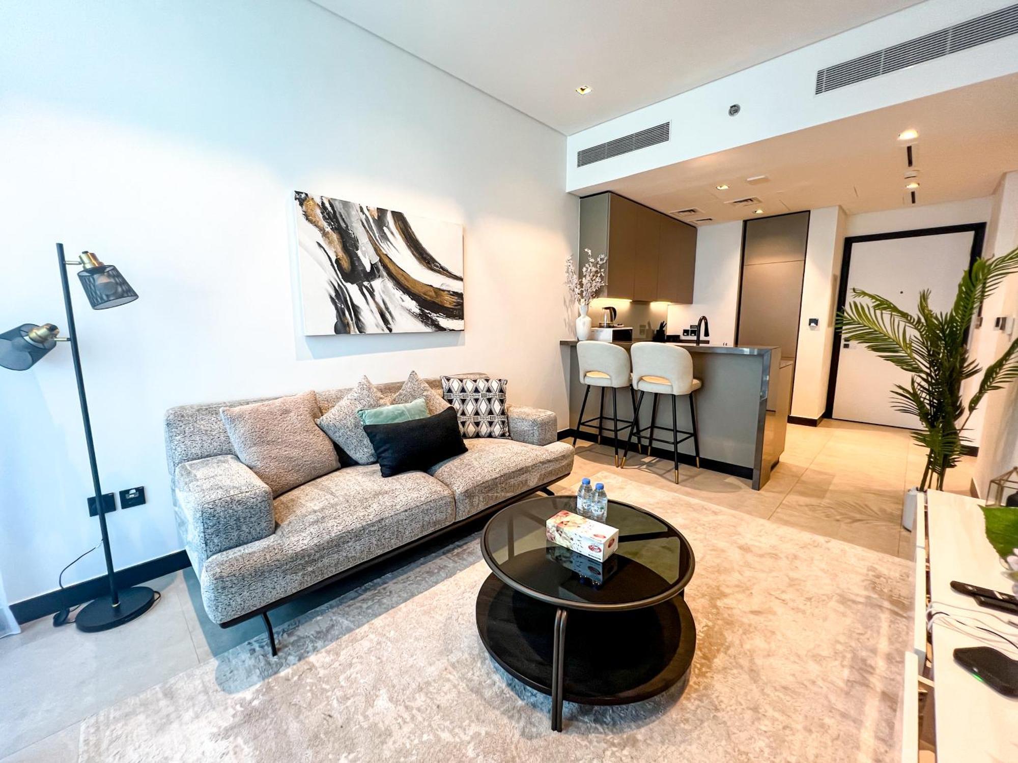 Chic 1-bedroom With Epic Burj Khalifa Views Dubai