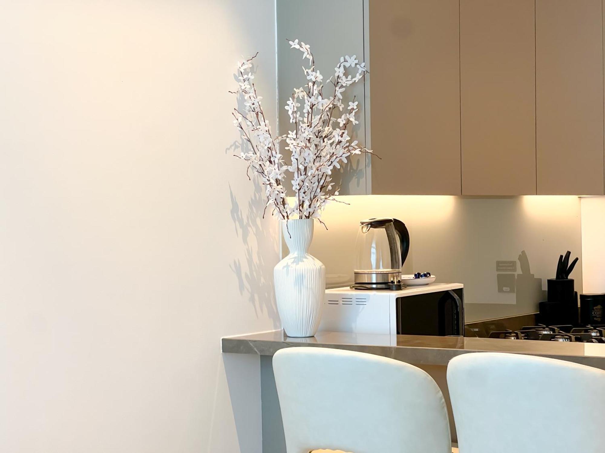 Apartment Chic 1-bedroom With Epic Burj Khalifa Views Dubai