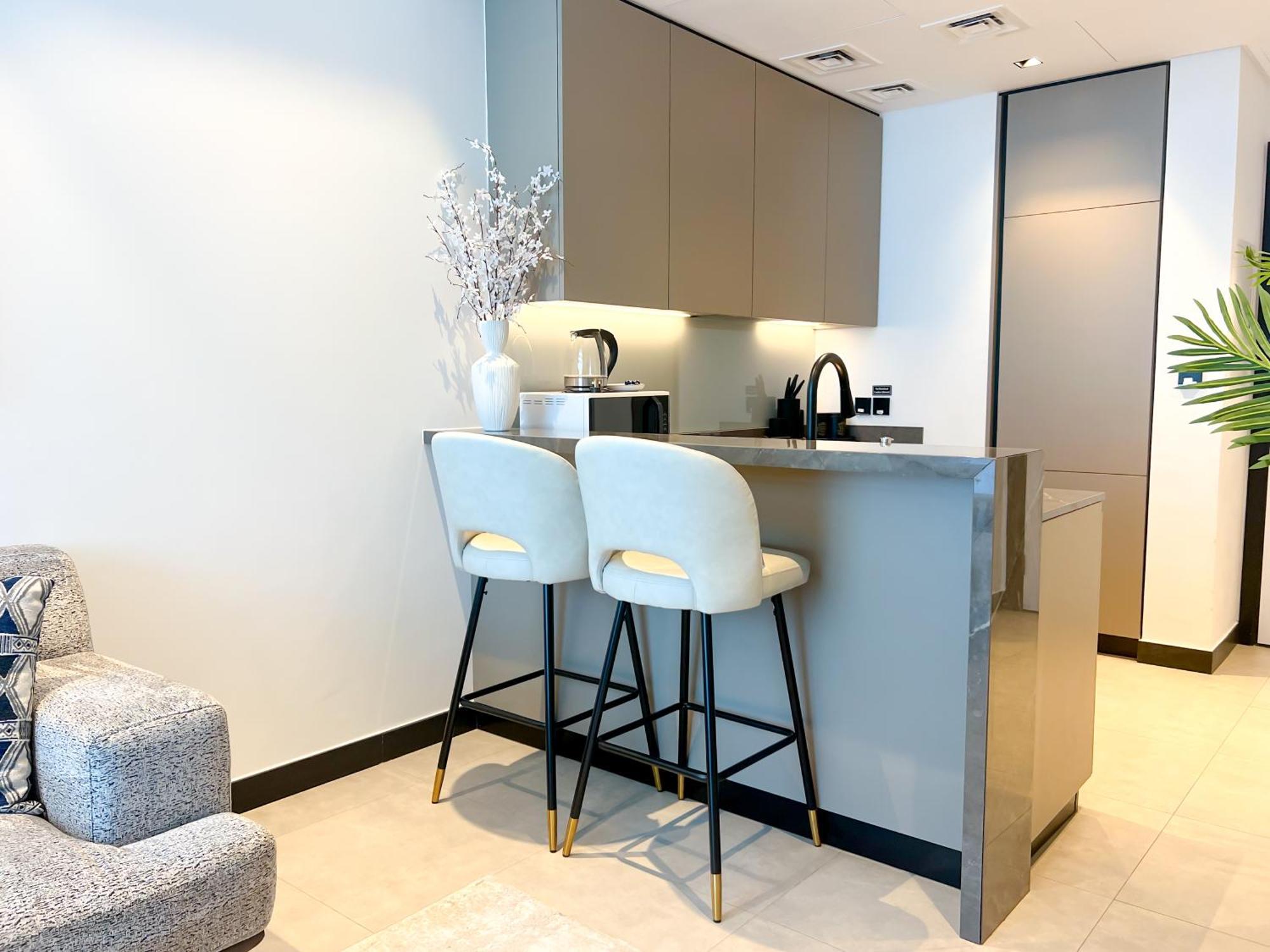 Chic 1-bedroom With Epic Burj Khalifa Views Apartment *