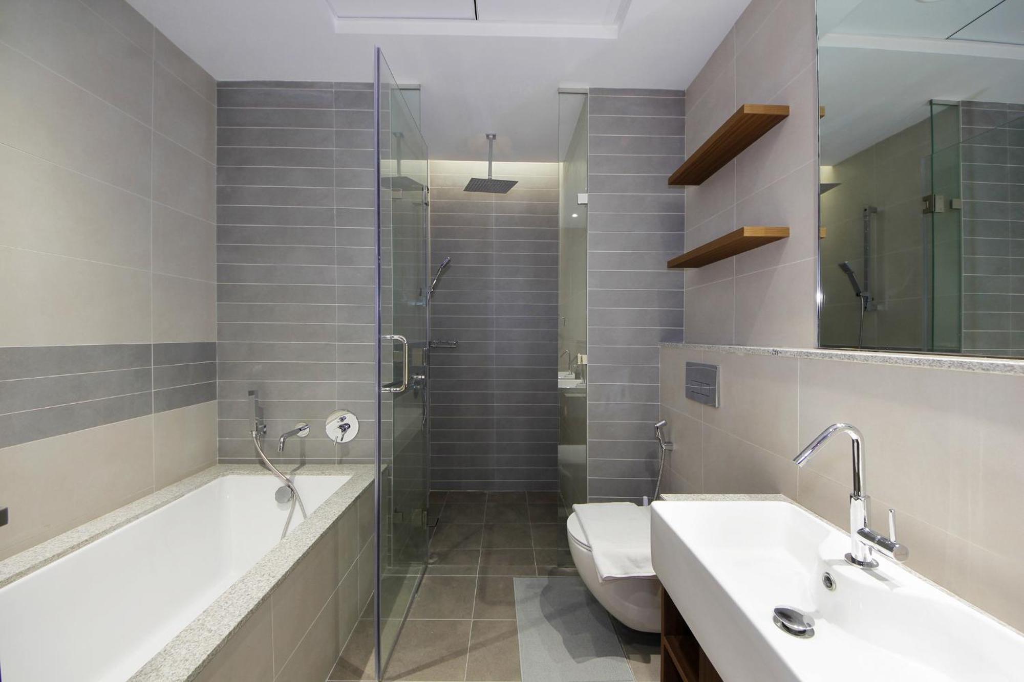 Modern 1 Bhk With Lovely Interiors - Park Gate Residences A Apartment *
