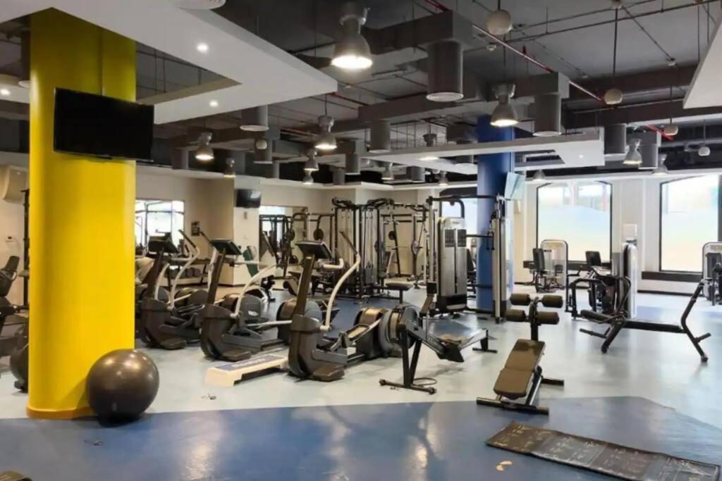 First Class 4br Cozy Jumeirah Retreat * Dubai
