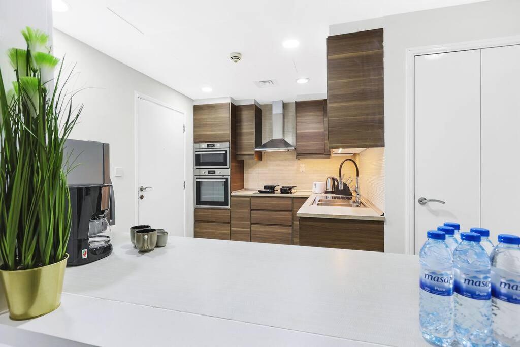 First Class 4br Cozy Jumeirah Retreat Apartment