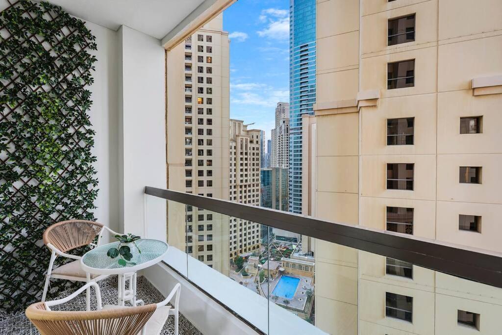 First Class 4br Cozy Jumeirah Retreat Apartment