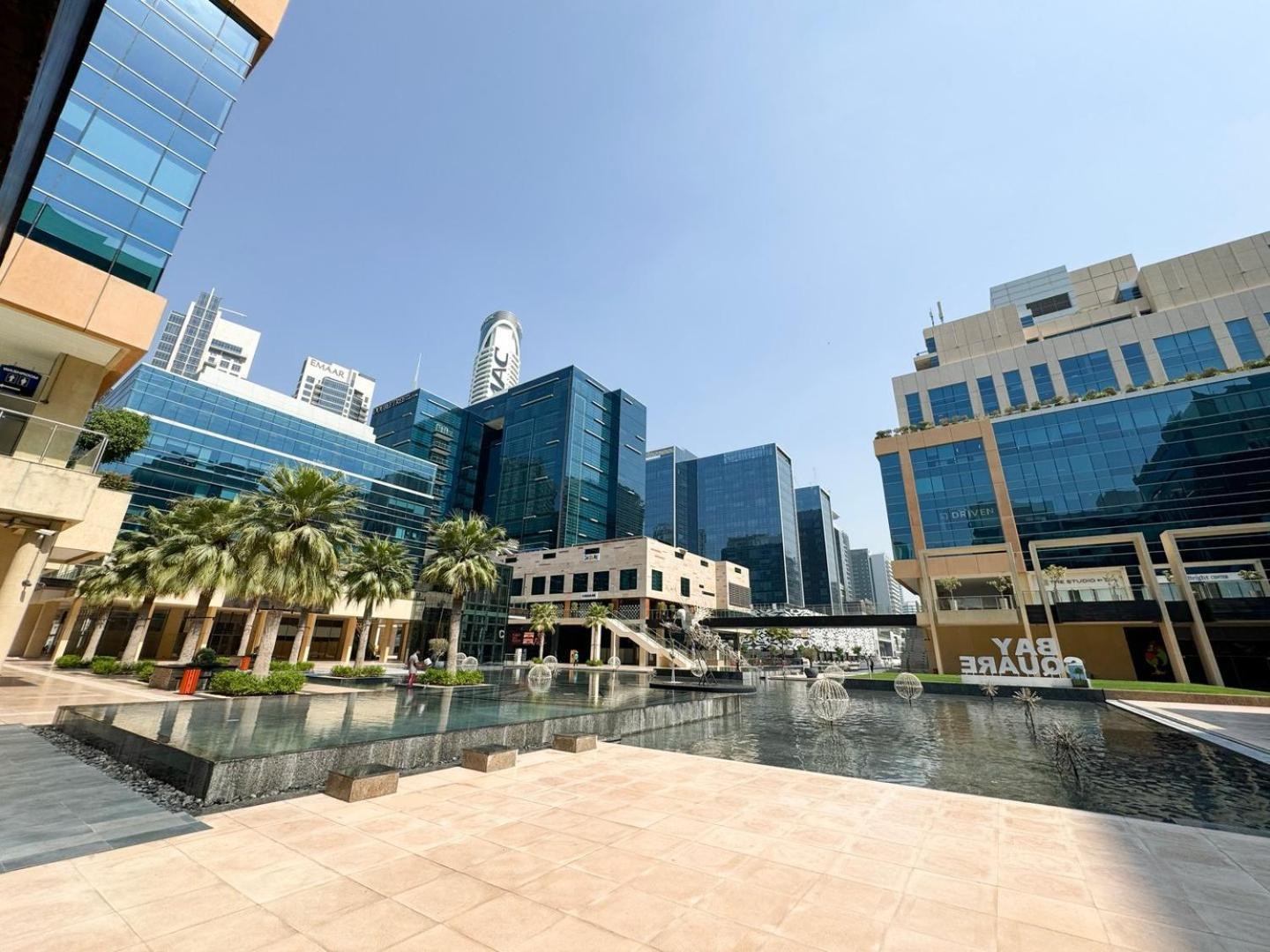 Apartment Modern In Bay Square Business Bay *