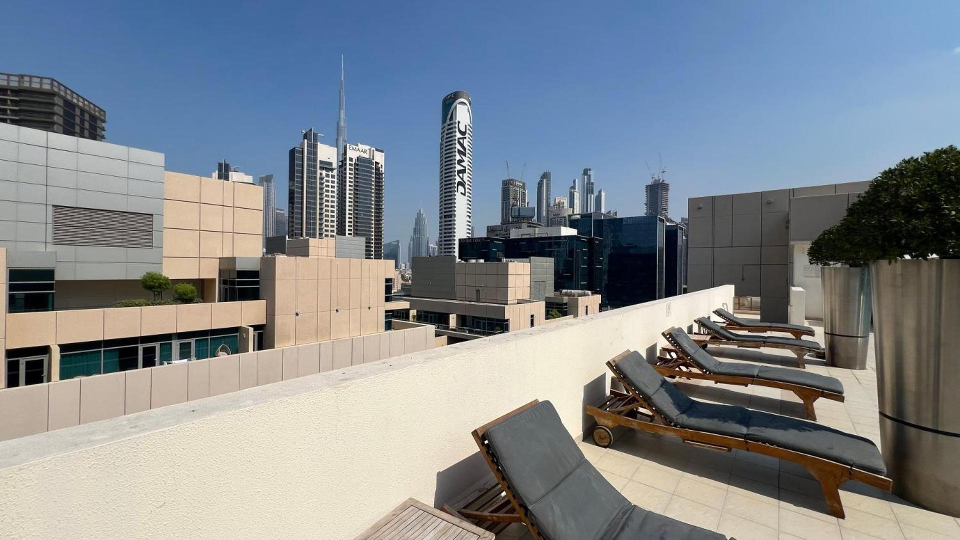 Modern In Bay Square Business Bay Dubai