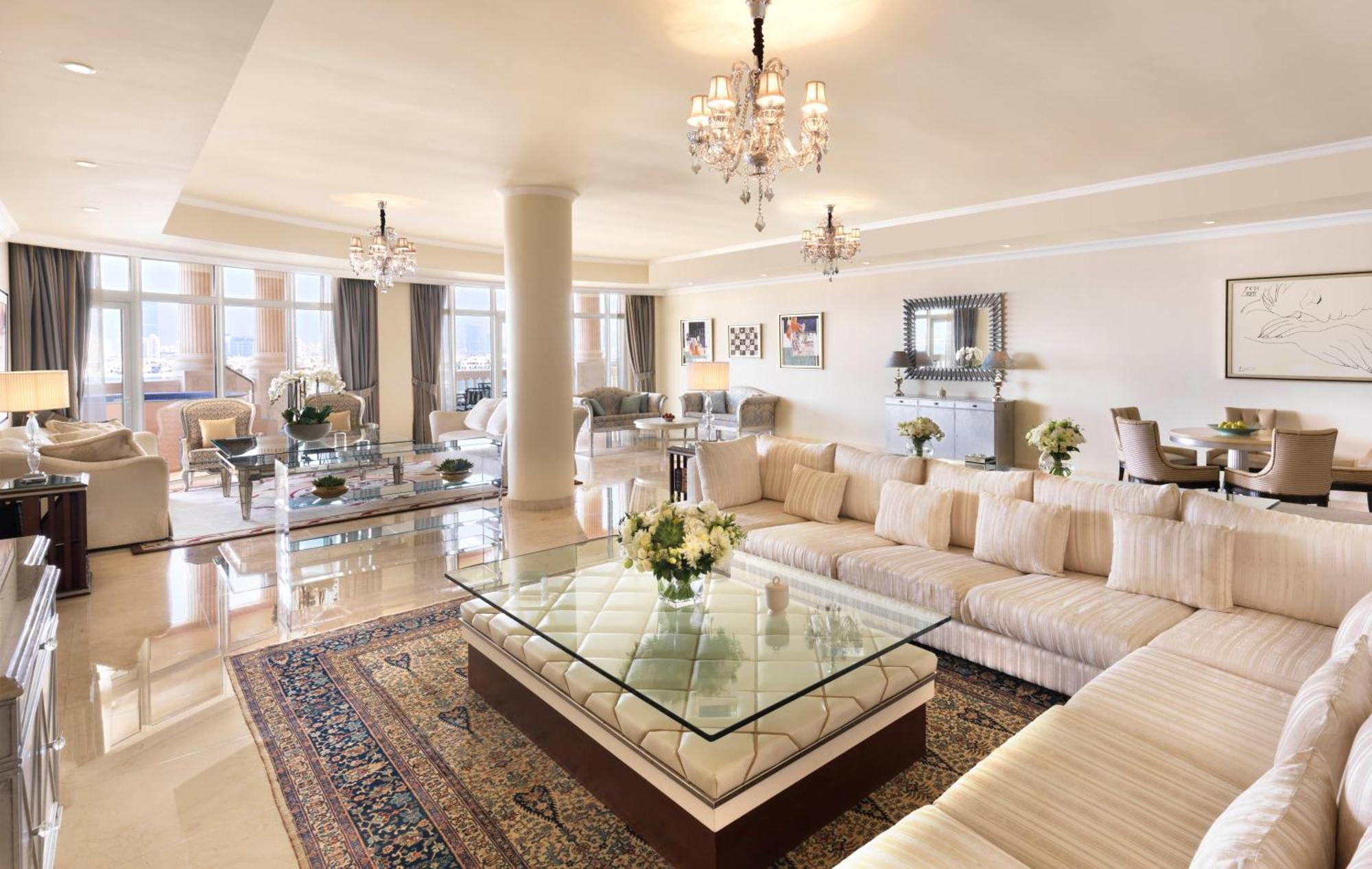 Kempinski & Residences Palm Jumeirah Resort Dubai