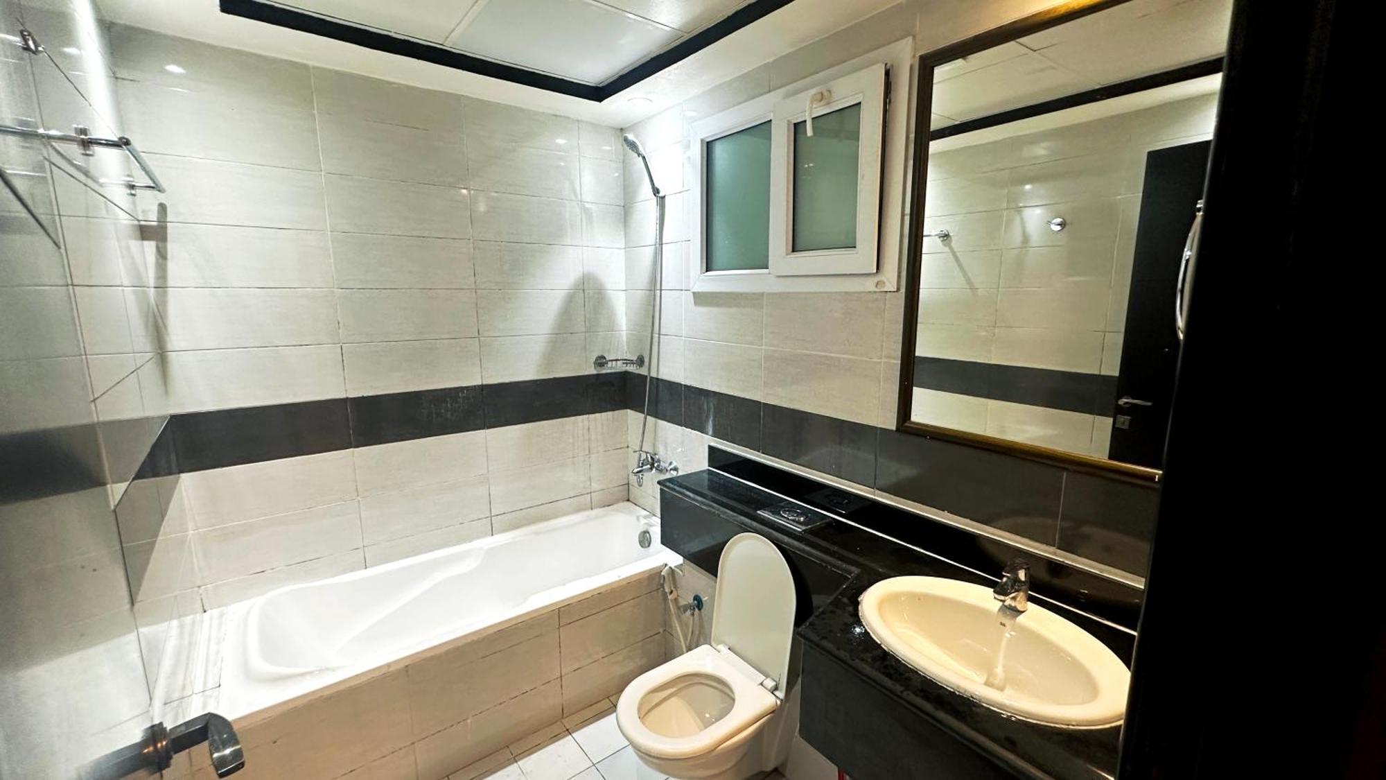 Partition In Al Seef Near Burjuman Metro Homestay Dubai