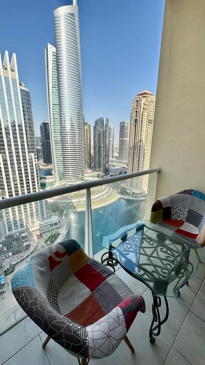 Luxury With Balcony - Close To Metro & Marina Apartment *
