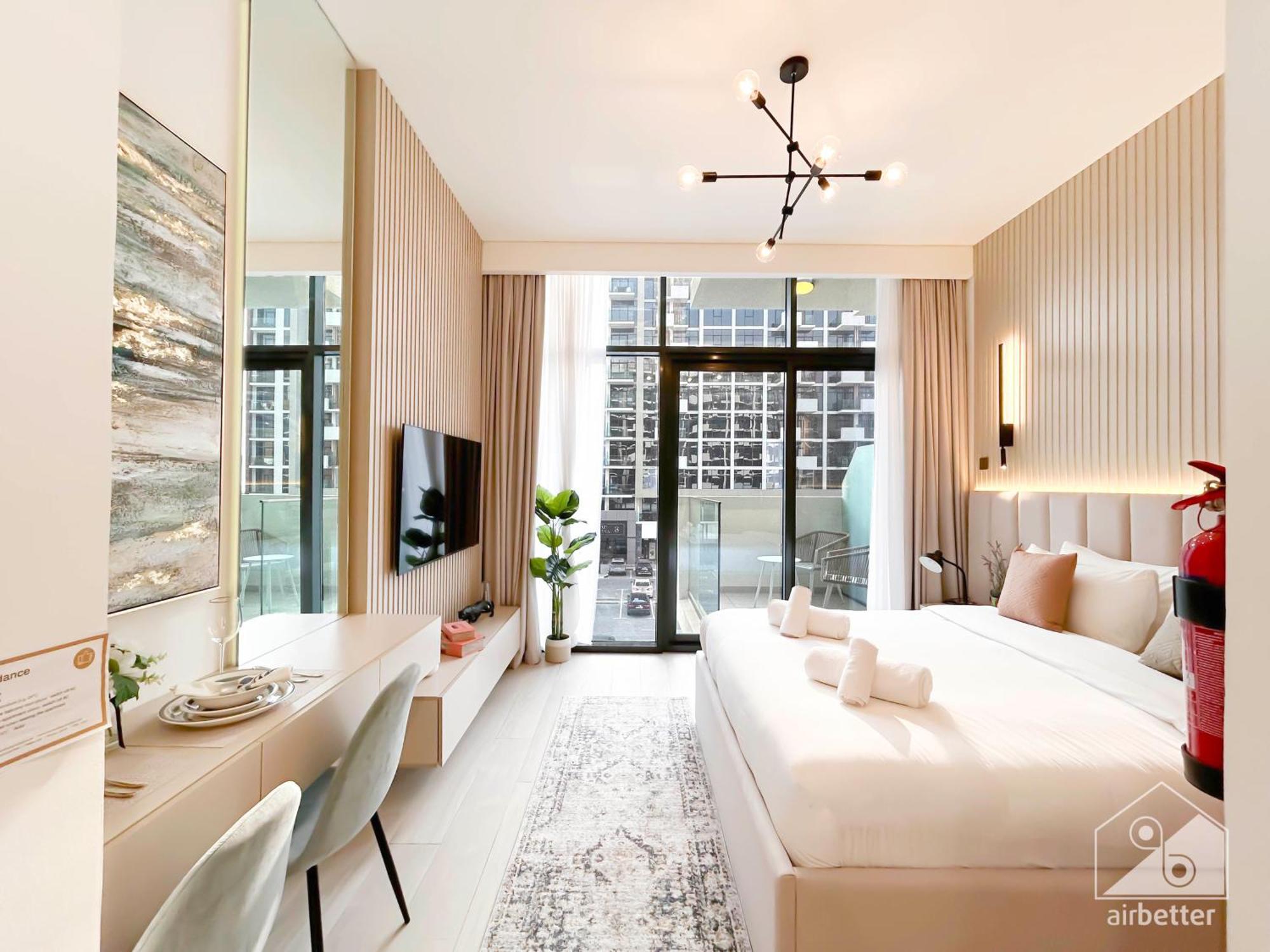 Deluxe With Balcony At Aziz Riviera