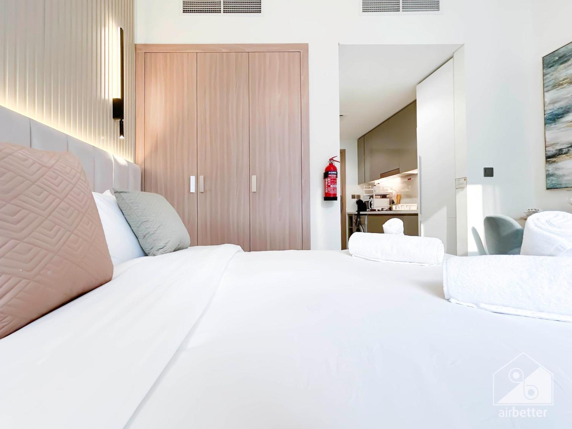 Deluxe With Balcony At Aziz Riviera
