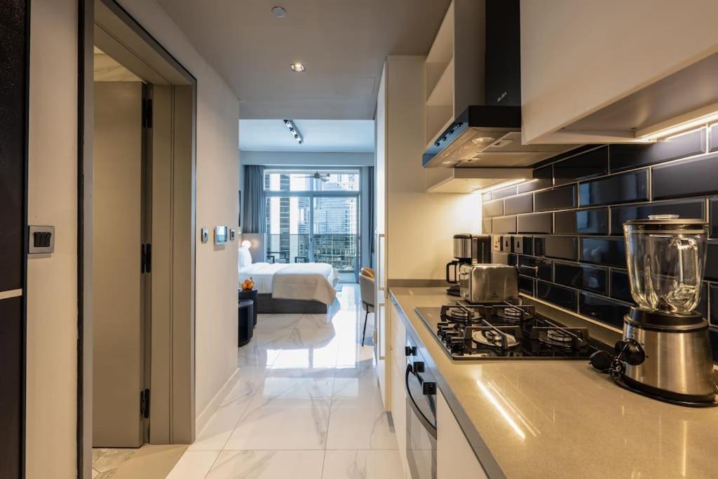 Chic Apt, Near To Mall With Canal Views - 1623 Apartment