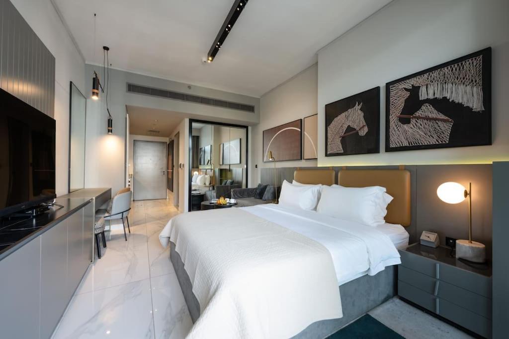 Chic Apt, Near To Mall With Canal Views - 1623 Dubai