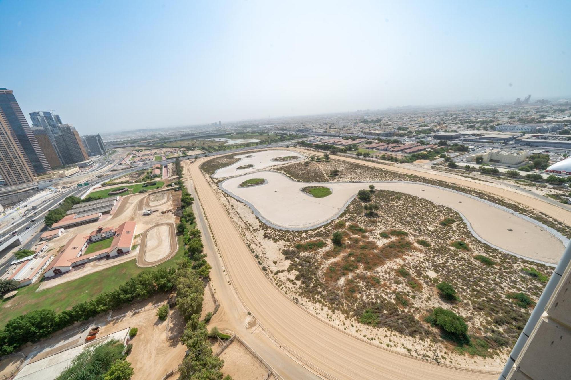Homes & Beyond I High Floor 1 Bedroom In Al Habtoor