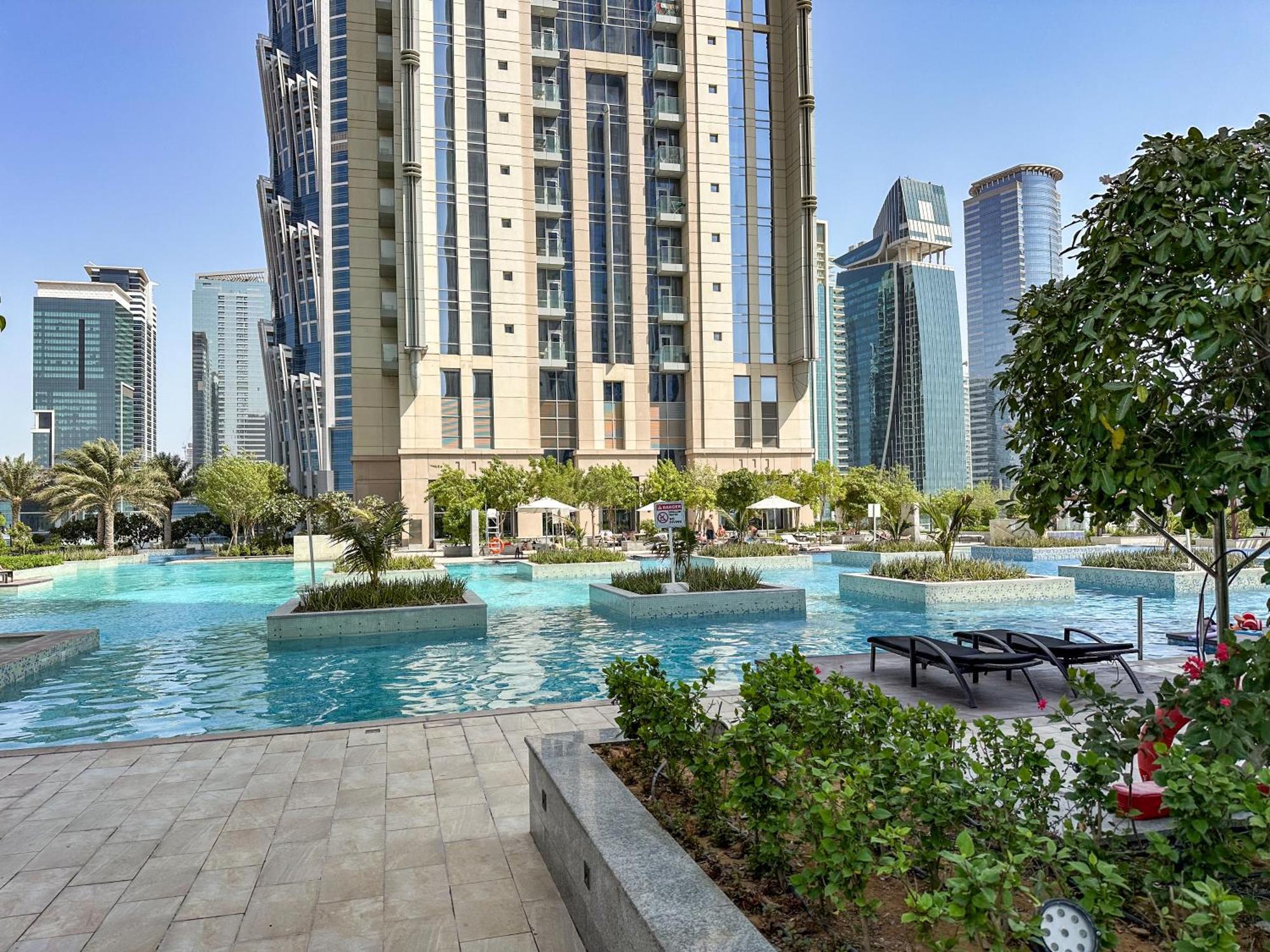 Homes & Beyond I High Floor 1 Bedroom In Al Habtoor Apartment