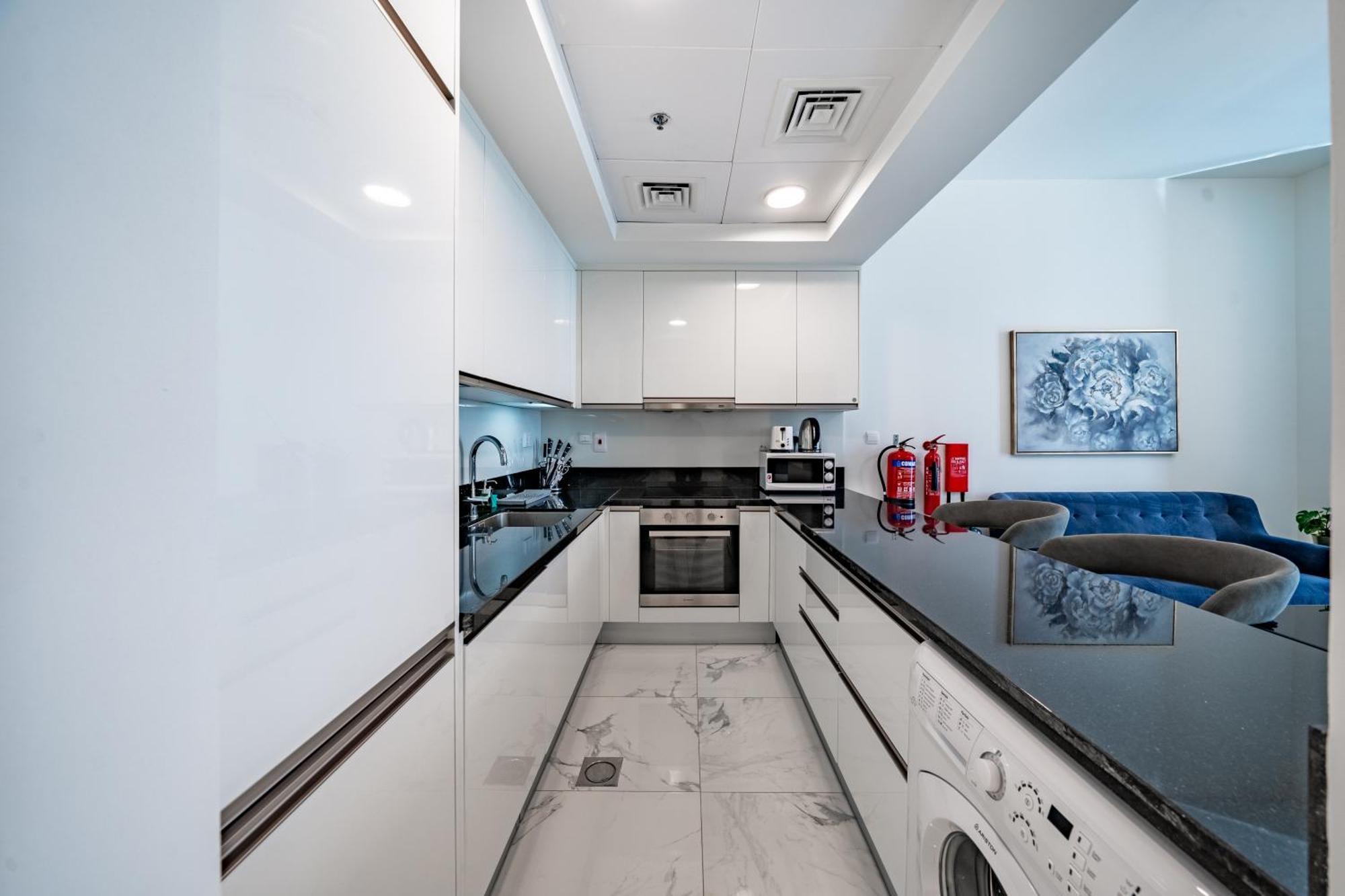 Homes & Beyond I High Floor 1 Bedroom In Al Habtoor * Dubai