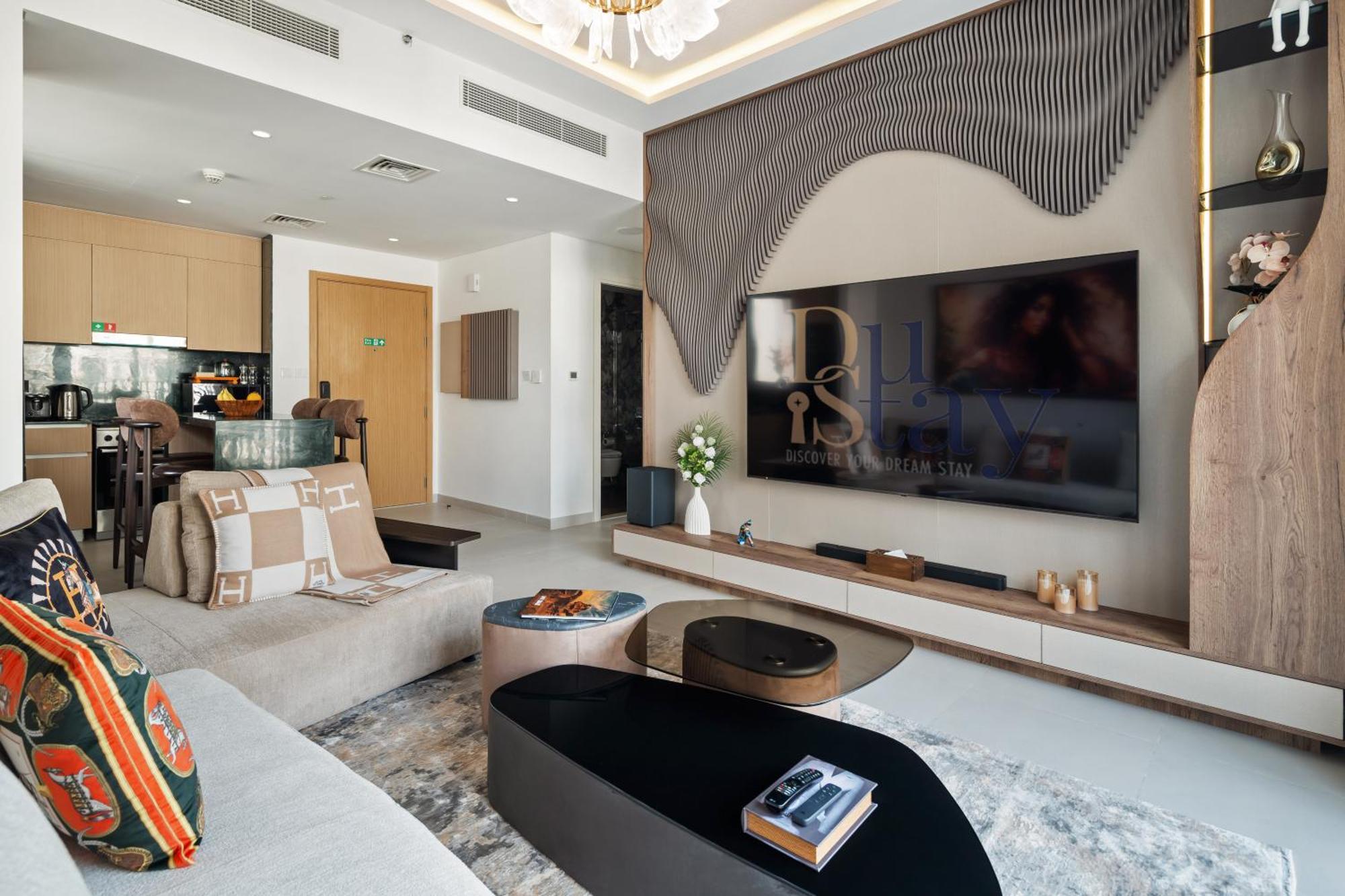 Apartment Creek Poolside View - By Dustay Dubai