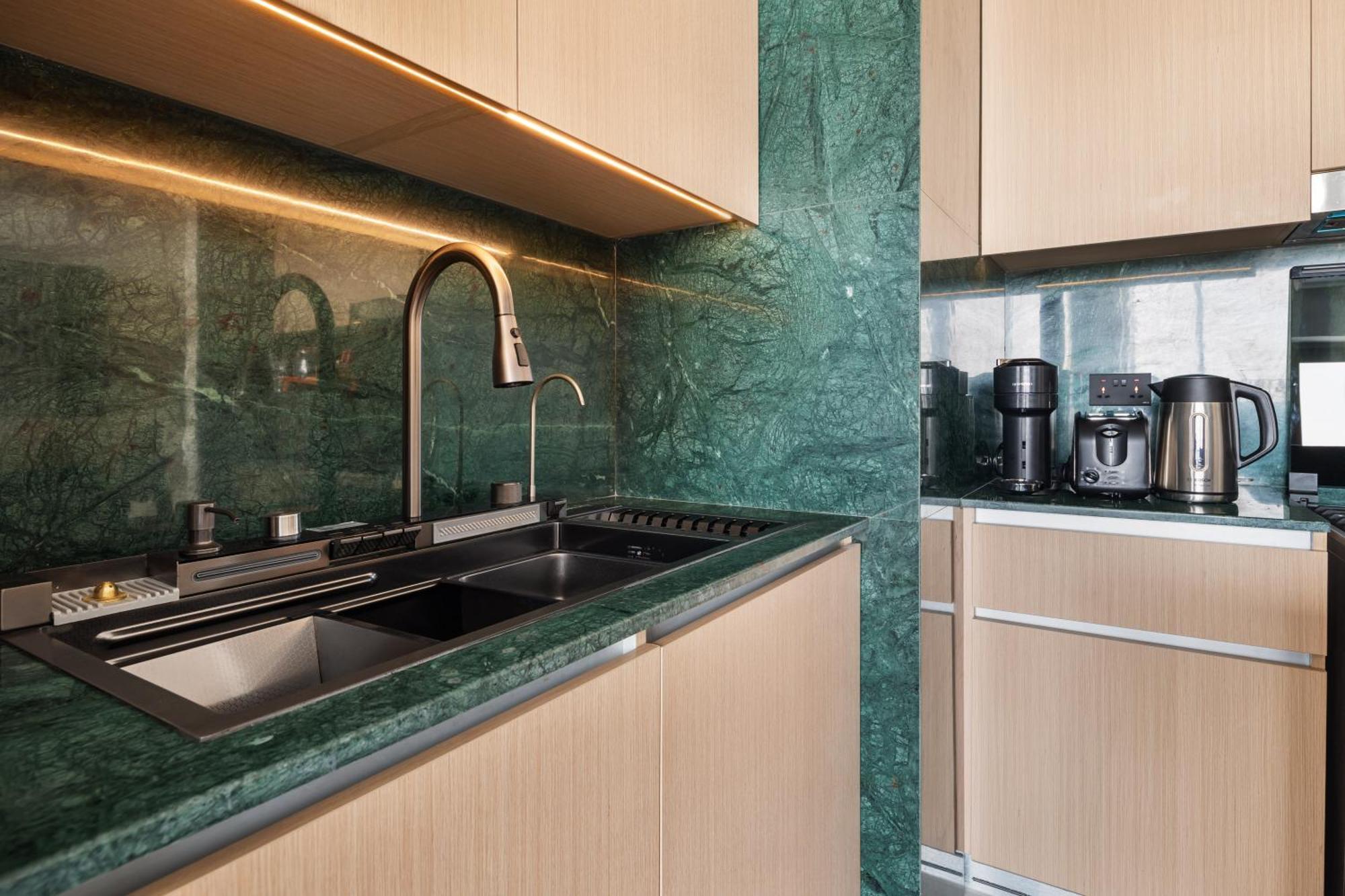 Apartment Waterfront At Creek Harbour - By Dustay