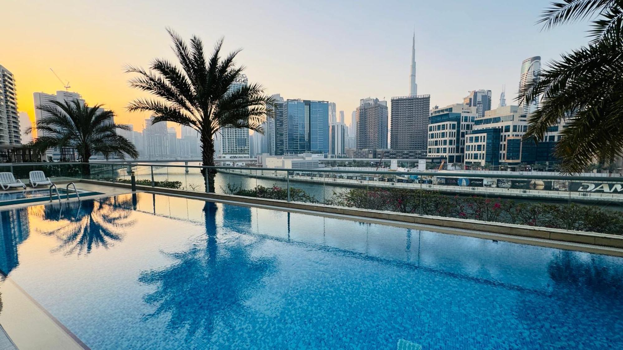 Stylish Fairview In Business Bay Canal View Marasi Drive * Dubai