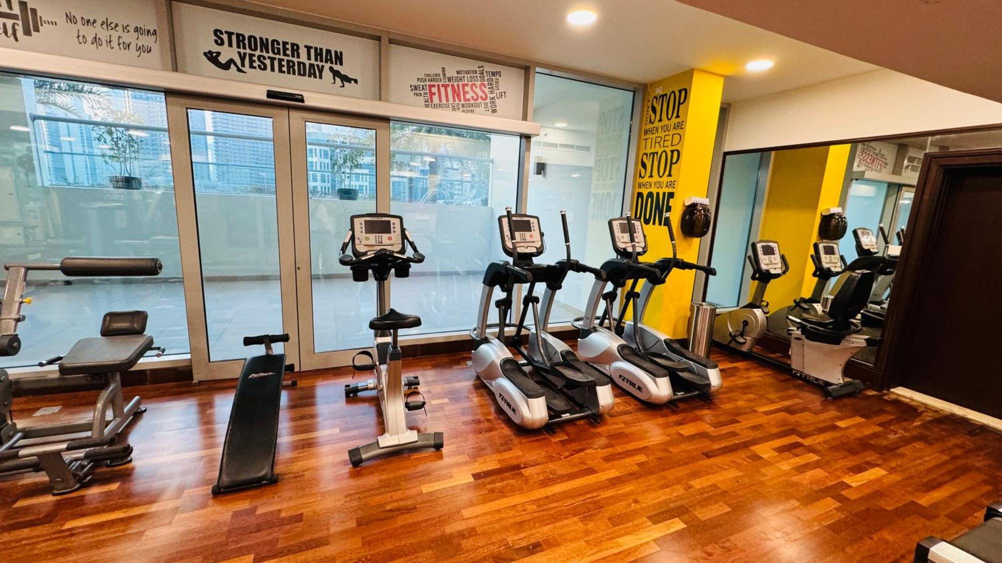 Stylish Fairview In Business Bay Canal View Marasi Drive Dubai