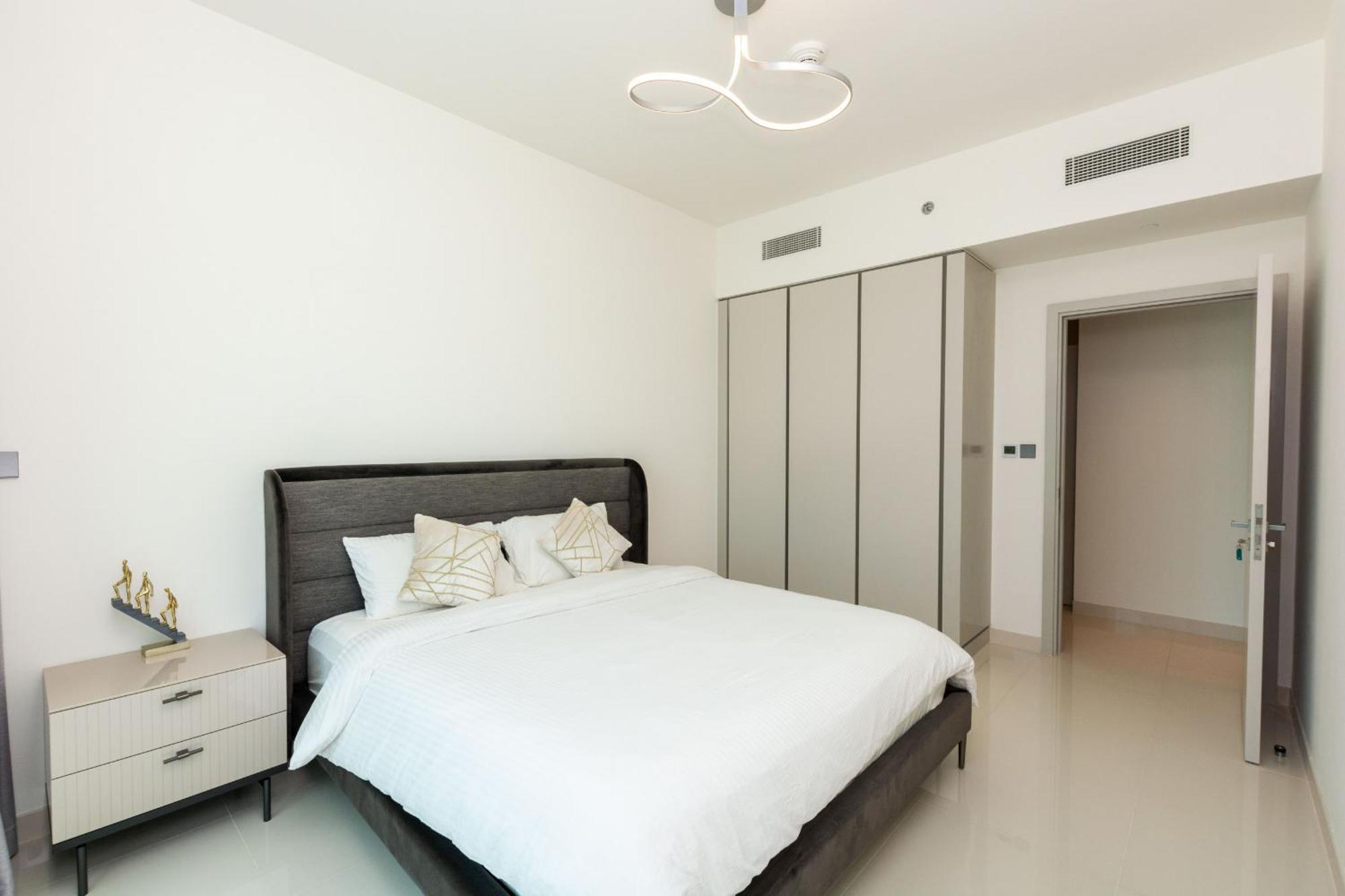 Vayk - Stunning 2 Bd In Emaar Beachfront With Beach Access * Dubai