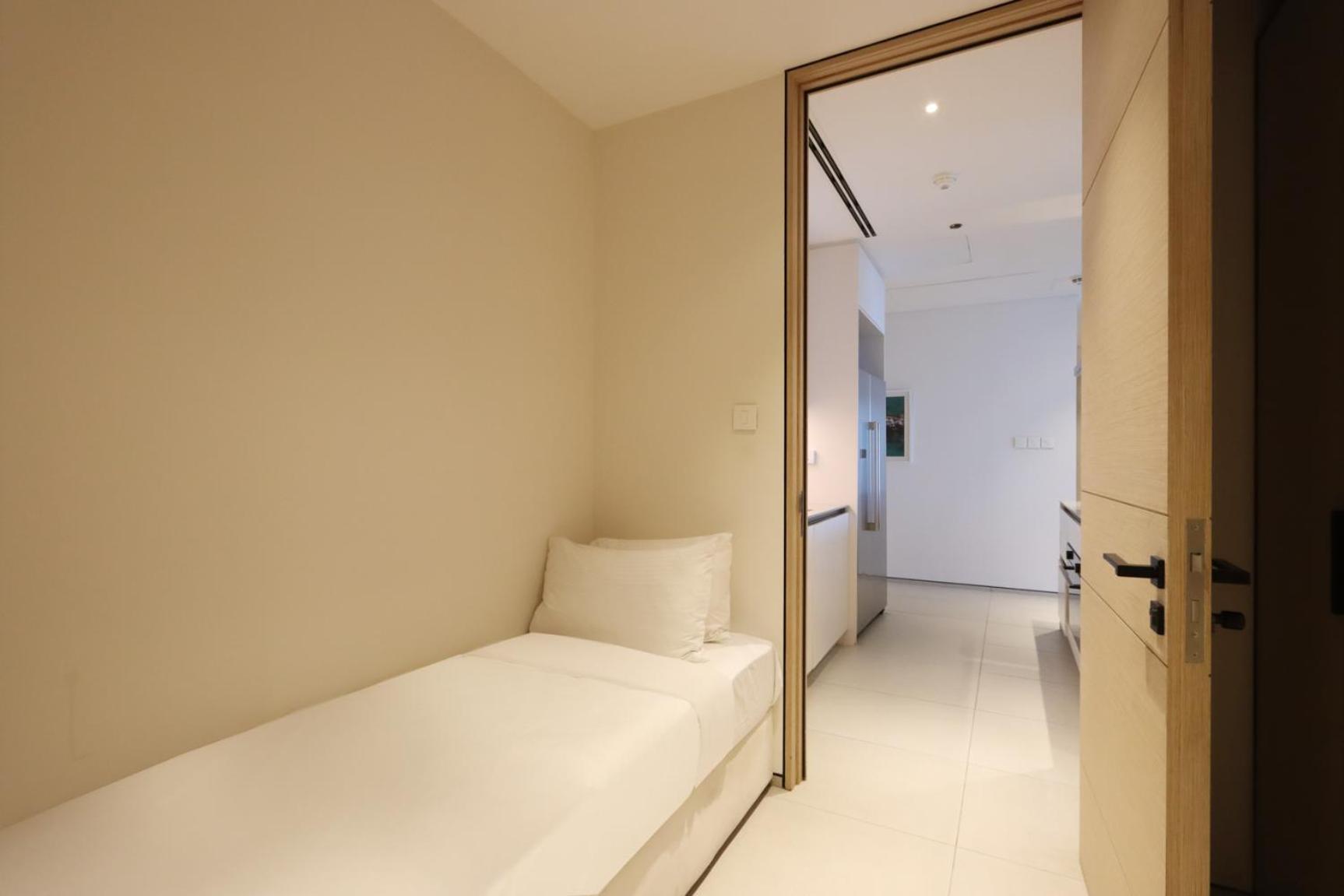 Apartment Livbnb - Boho Chic 3b Retreat With Sea View Address *