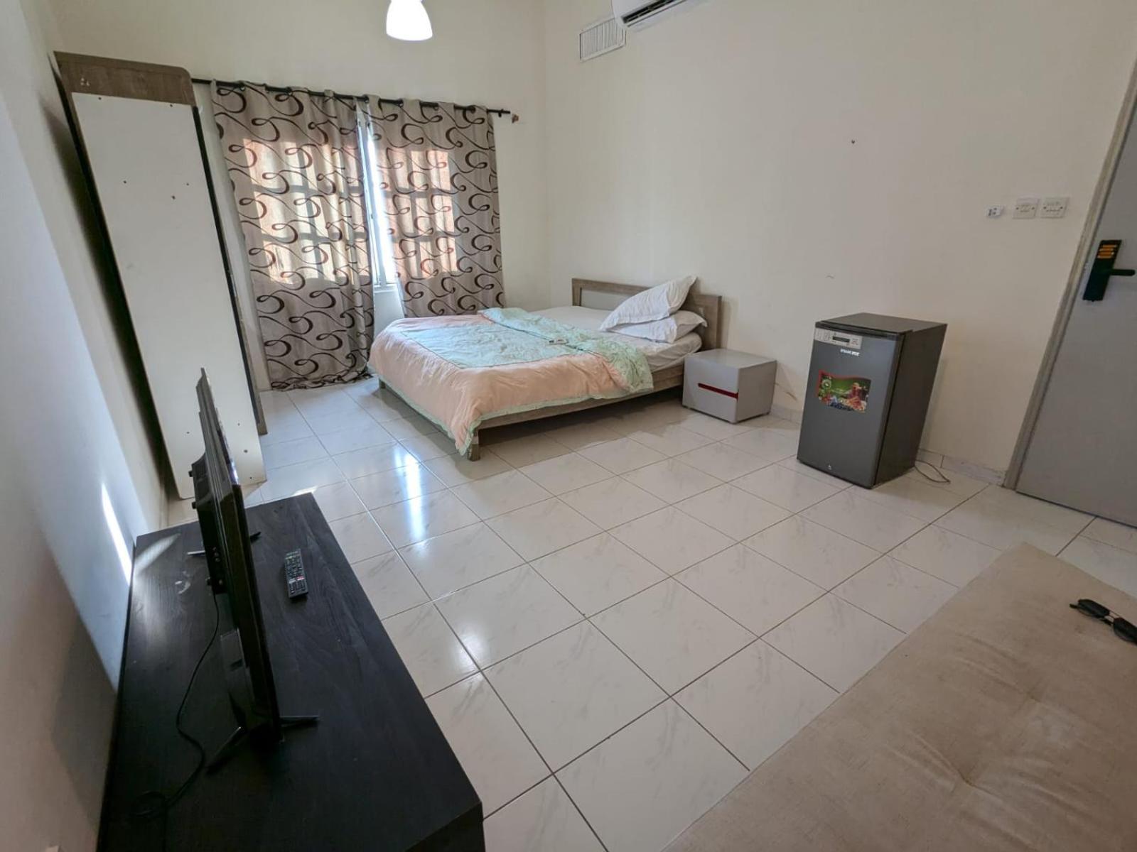 For Rent In Compound Housing Near Burj Alarab 125 Homestay *