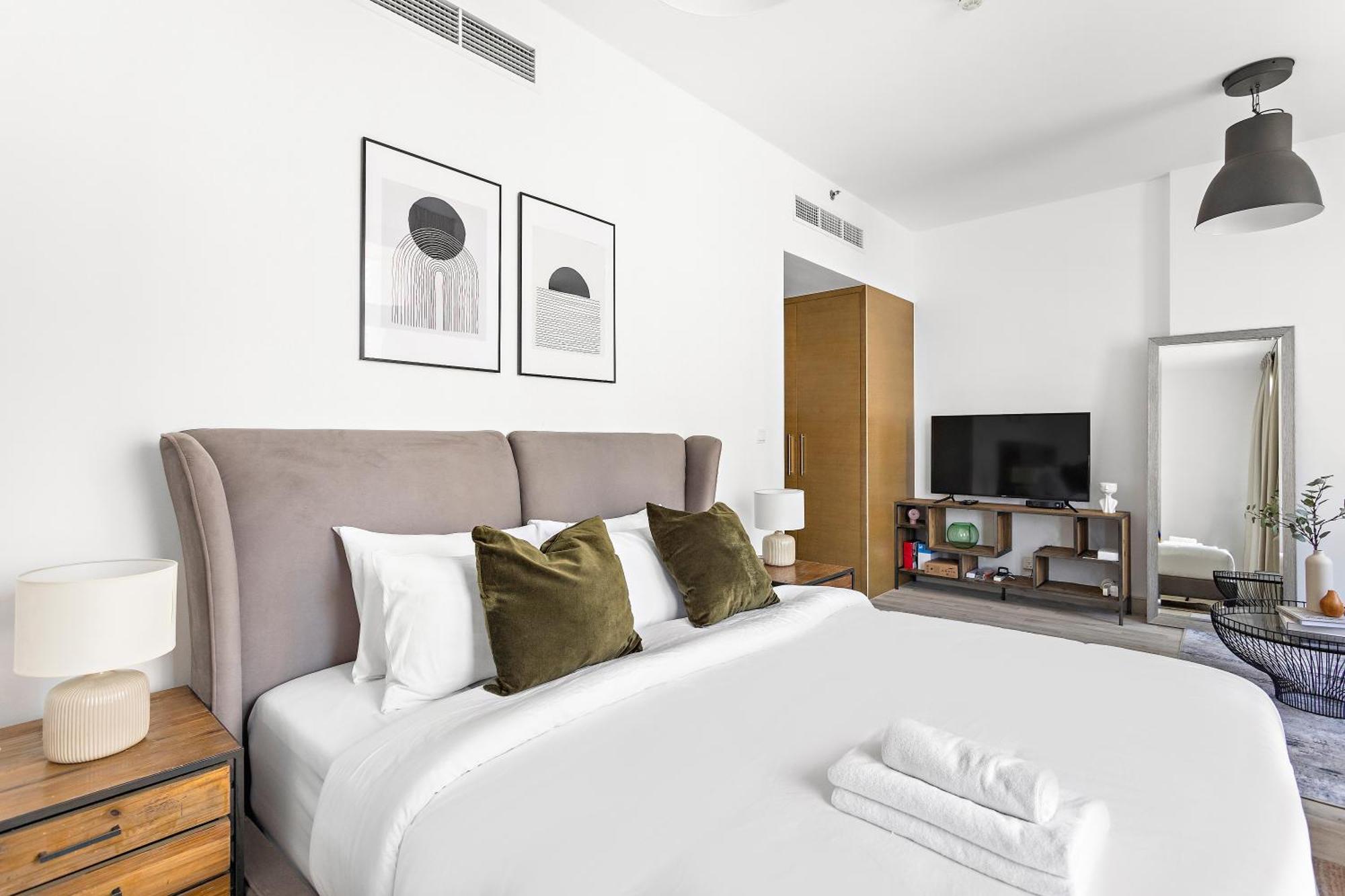 Silkhaus Chic Studio Burj Khalifa Short Walk *