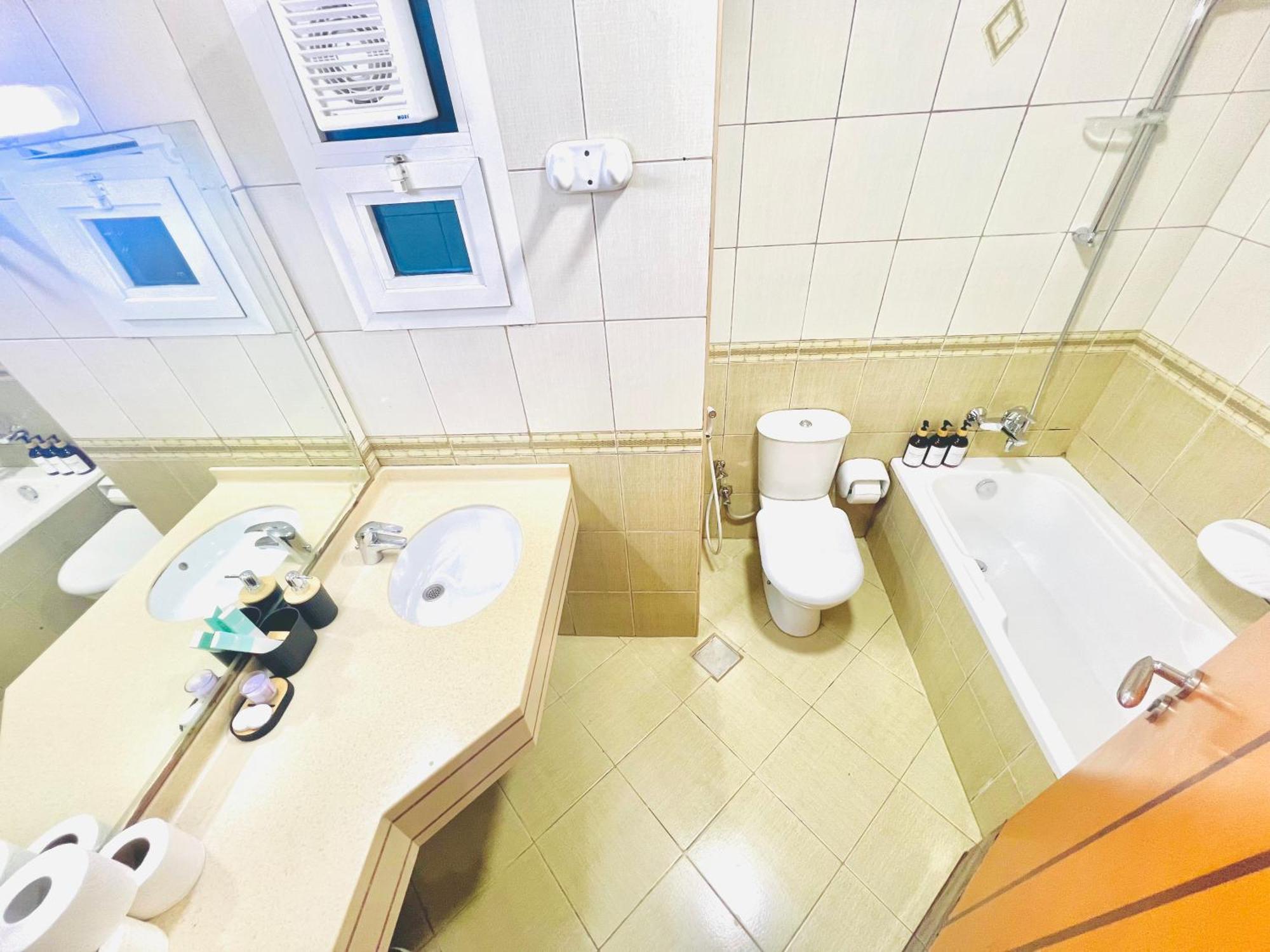 Apartment At Al Ghaimah Homes 1 Bedroom Near Airport *