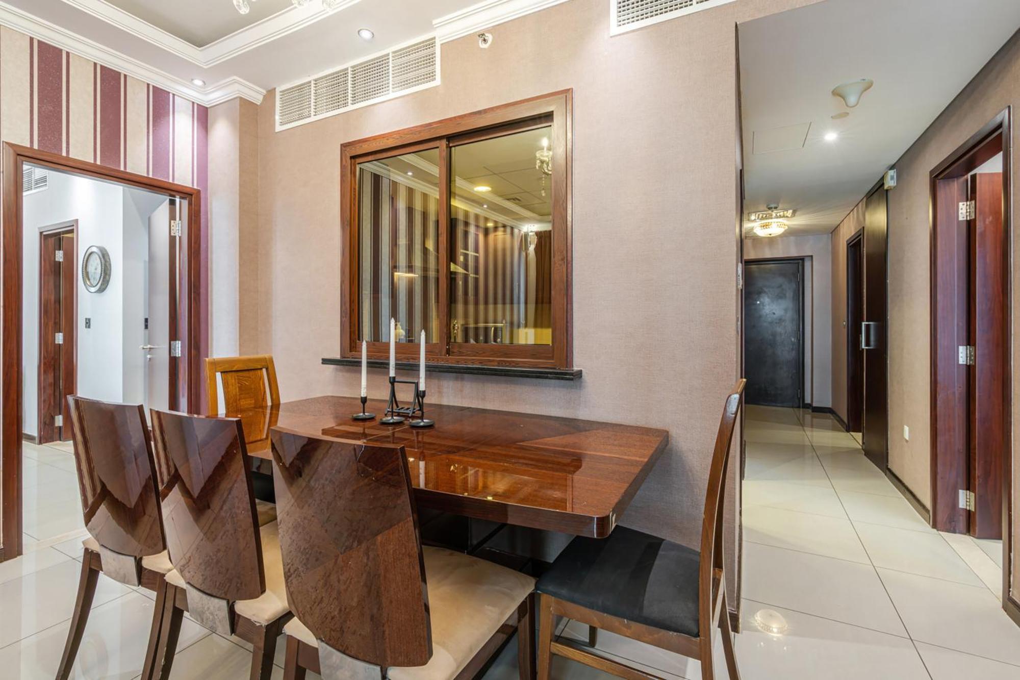 Downtown - 2 Bed 3 Bath Flat - Views Of The Burj & Fountains *