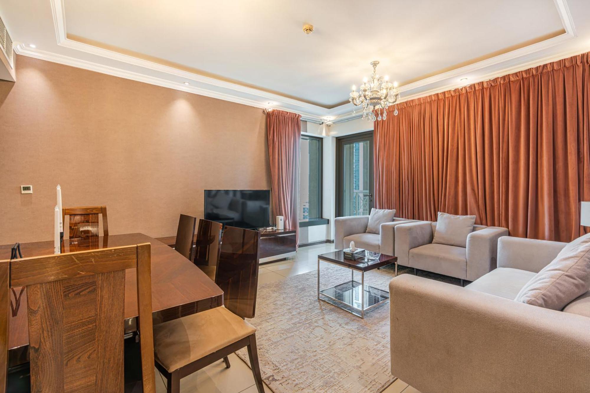 Downtown - 2 Bed 3 Bath Flat - Views Of The Burj & Fountains