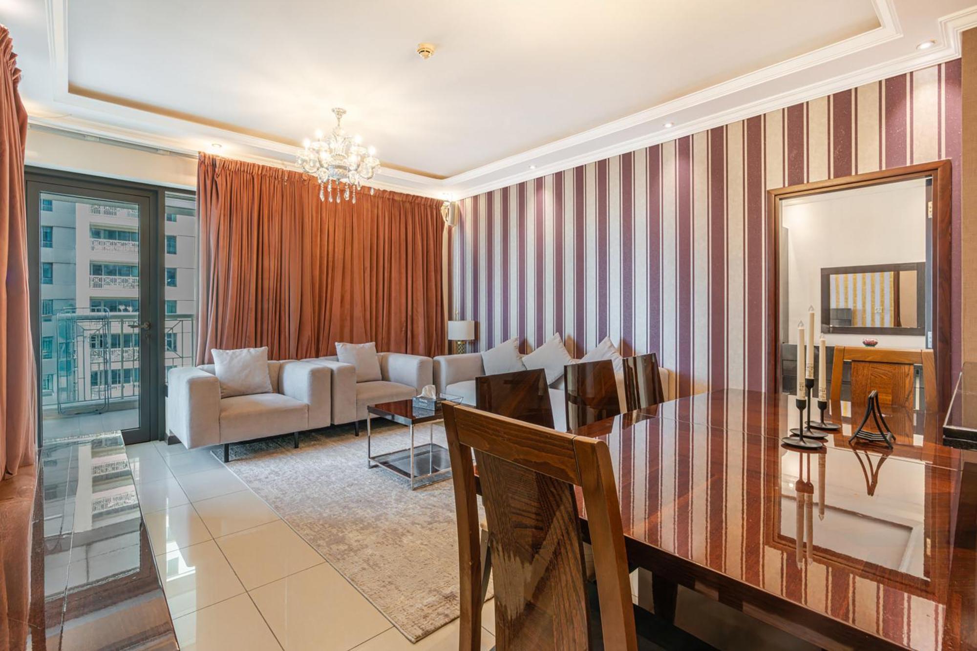 Downtown - 2 Bed 3 Bath Flat - Views Of The Burj & Fountains Apartment *