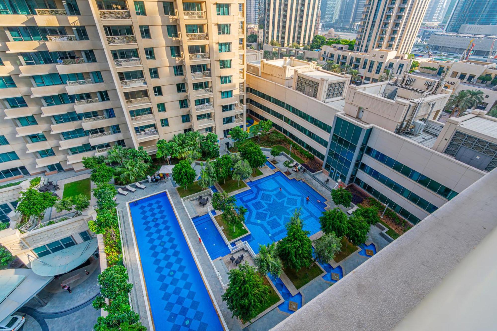 Apartment Downtown - 2 Bed 3 Bath Flat - Views Of The Burj & Fountains *