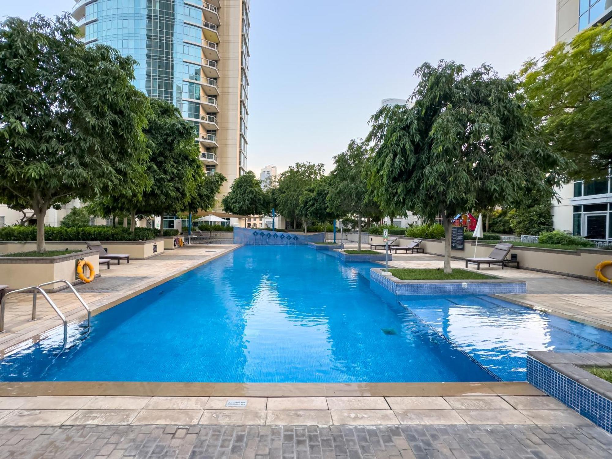Apartment 4 Bhk In Downtown With Iconic Burj Khalifa Views, 2 Minutes Walk To Dubai Mall *