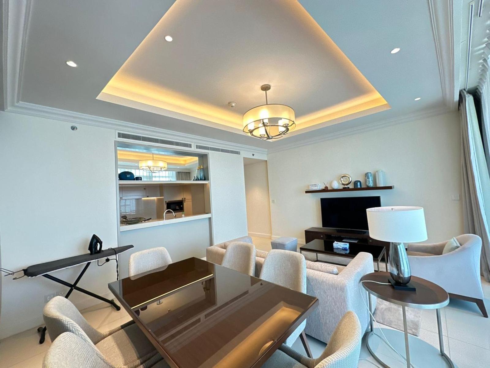 Fountain Views Two Bedroom Apartment Dubai