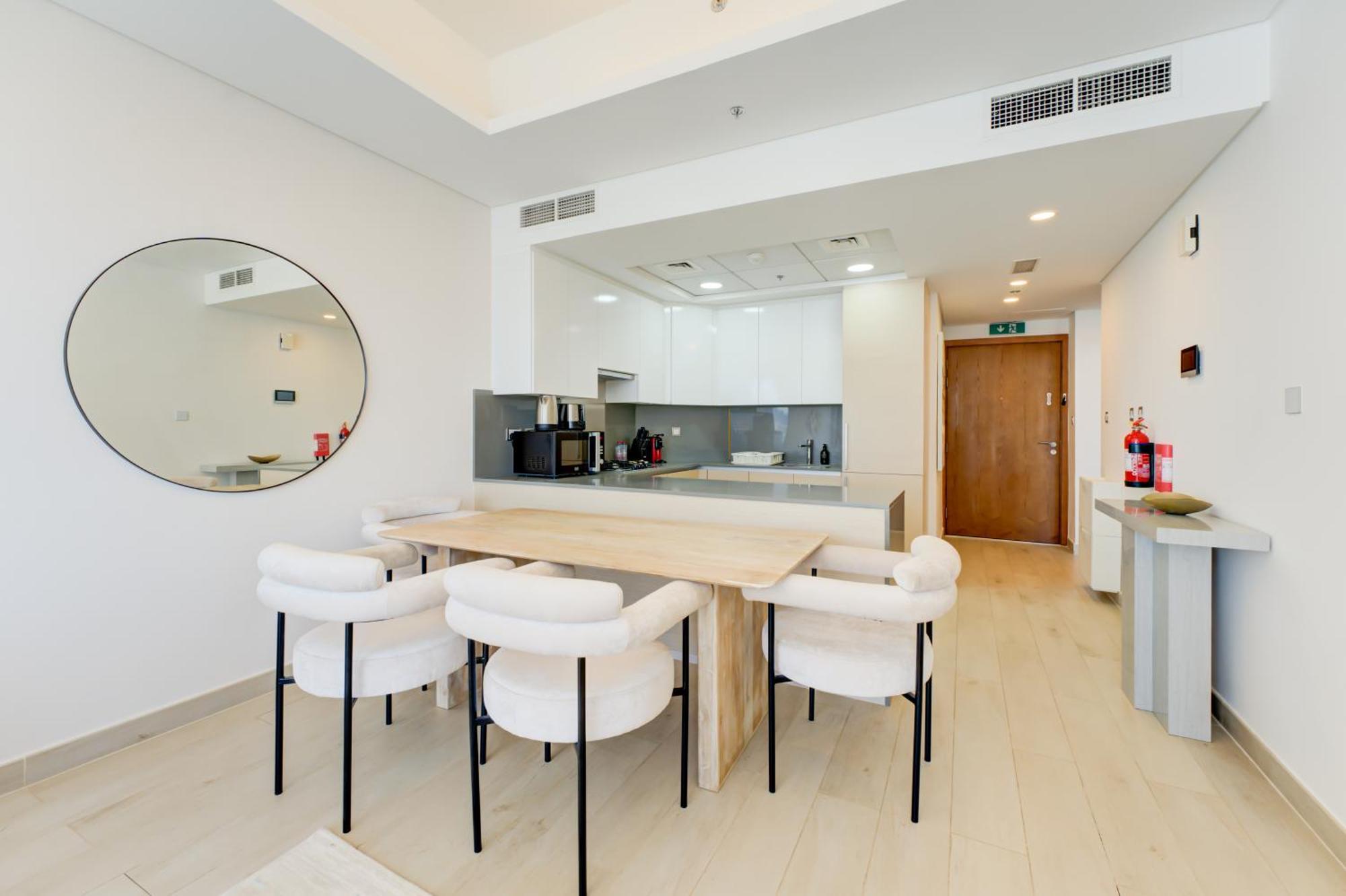 Apartment Stylish Palm Jumeriah 1-bed With Private *