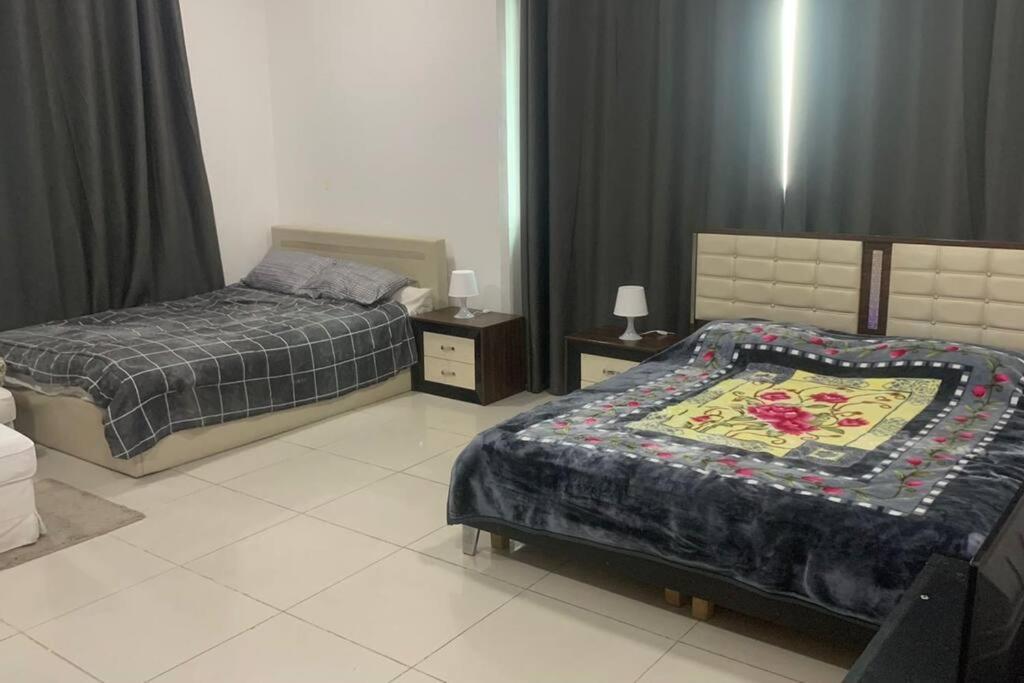 2 Bedroom With 4 King Size Beds
