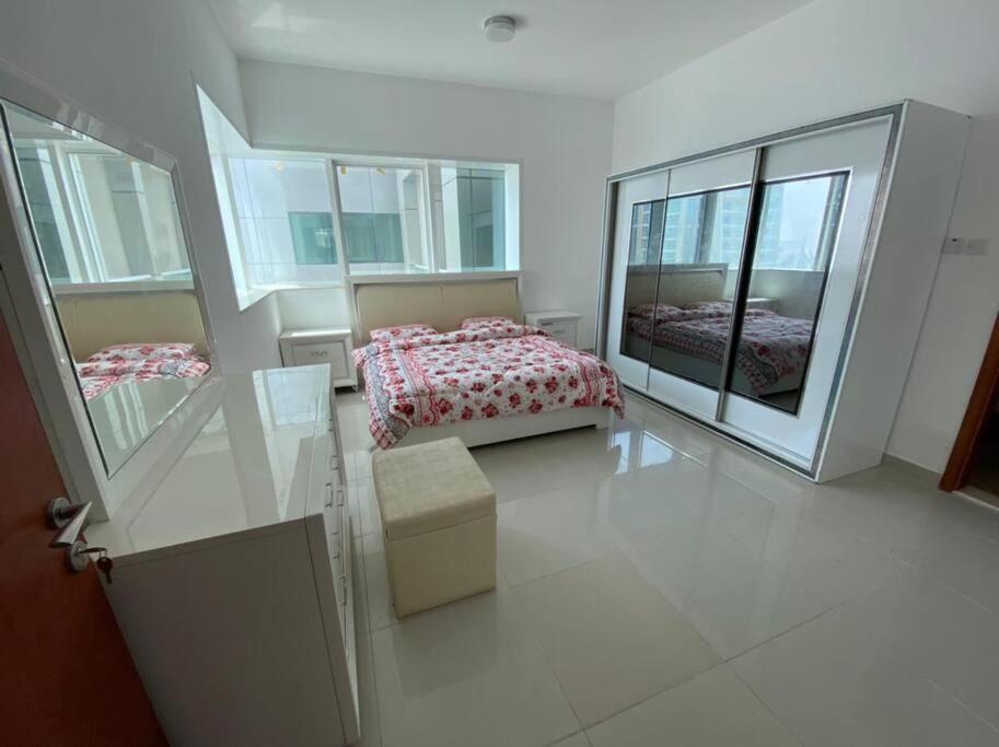 Apartment 2 Bedroom With 4 King Size Beds