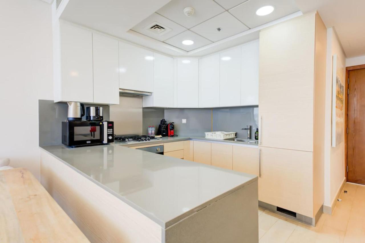 Stylish Palm Jumeriah 1-bed With Private Apartment Dubai