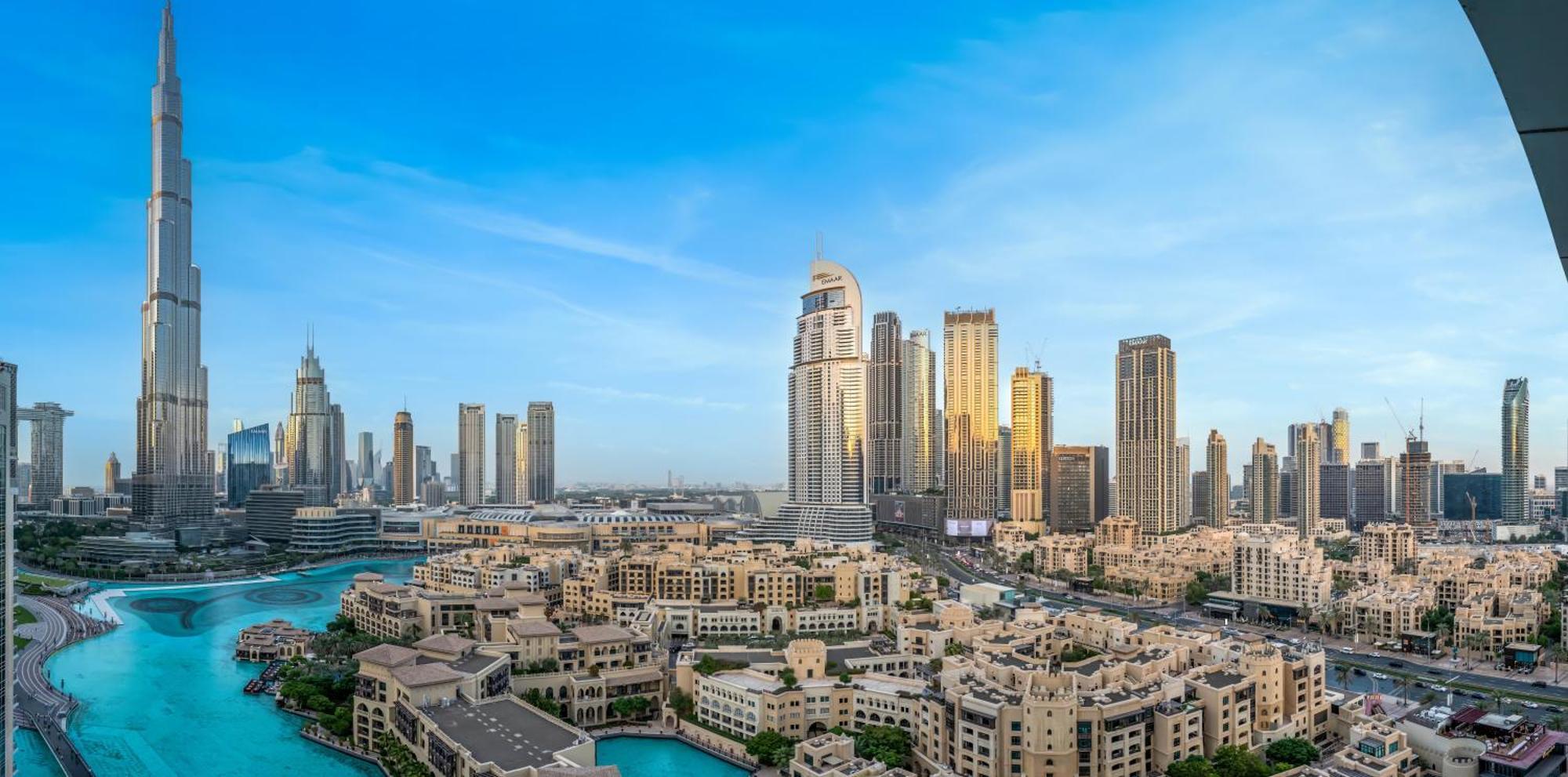 4 Bhk In Downtown With Iconic Burj Khalifa Views, 2 Minutes Walk To Dubai Mall Apartment *