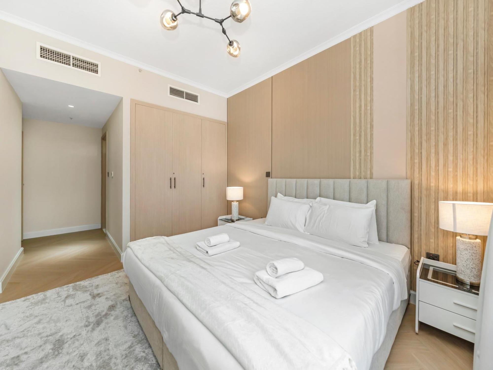 4 Bhk In Downtown With Iconic Burj Khalifa Views, 2 Minutes Walk To Dubai Mall