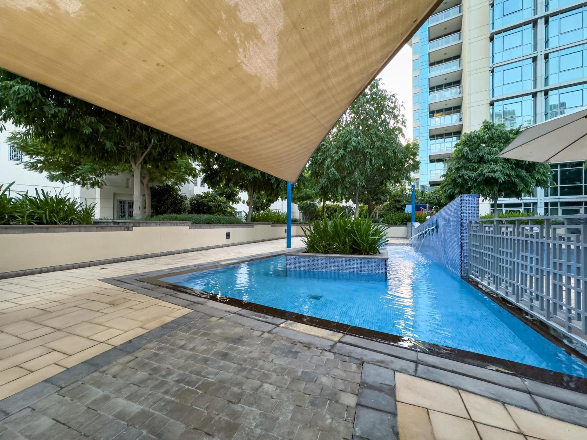 4 Bhk In Downtown With Iconic Burj Khalifa Views, 2 Minutes Walk To Dubai Mall *